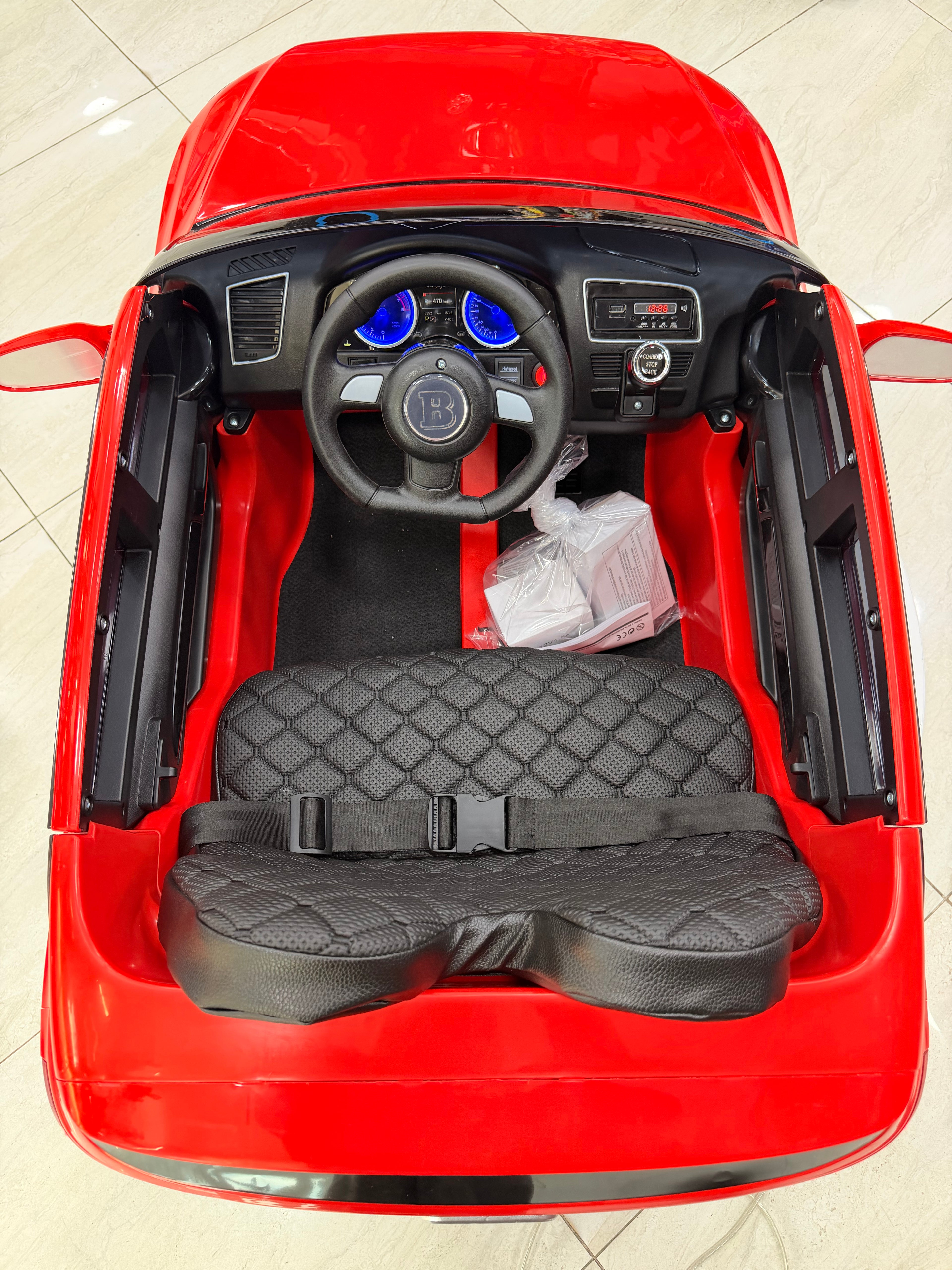 AUDİ AKÜLÜ ARABA 12W 0-6 YAŞ KIRMIZI