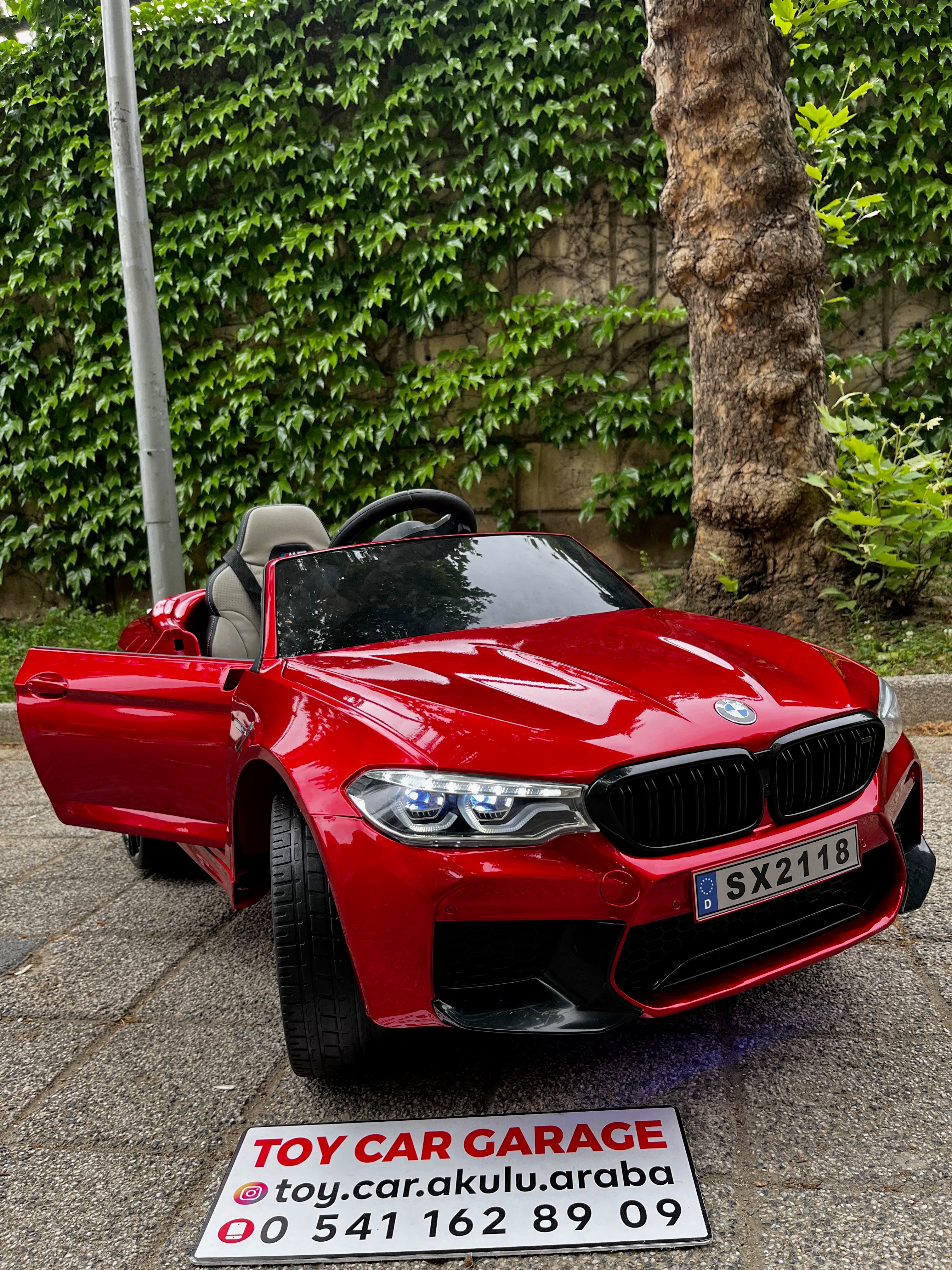 ORJİNAL LİSANSLI BMW M5 AKÜLÜ ARABA 24W 0-6 YAŞ BORDO