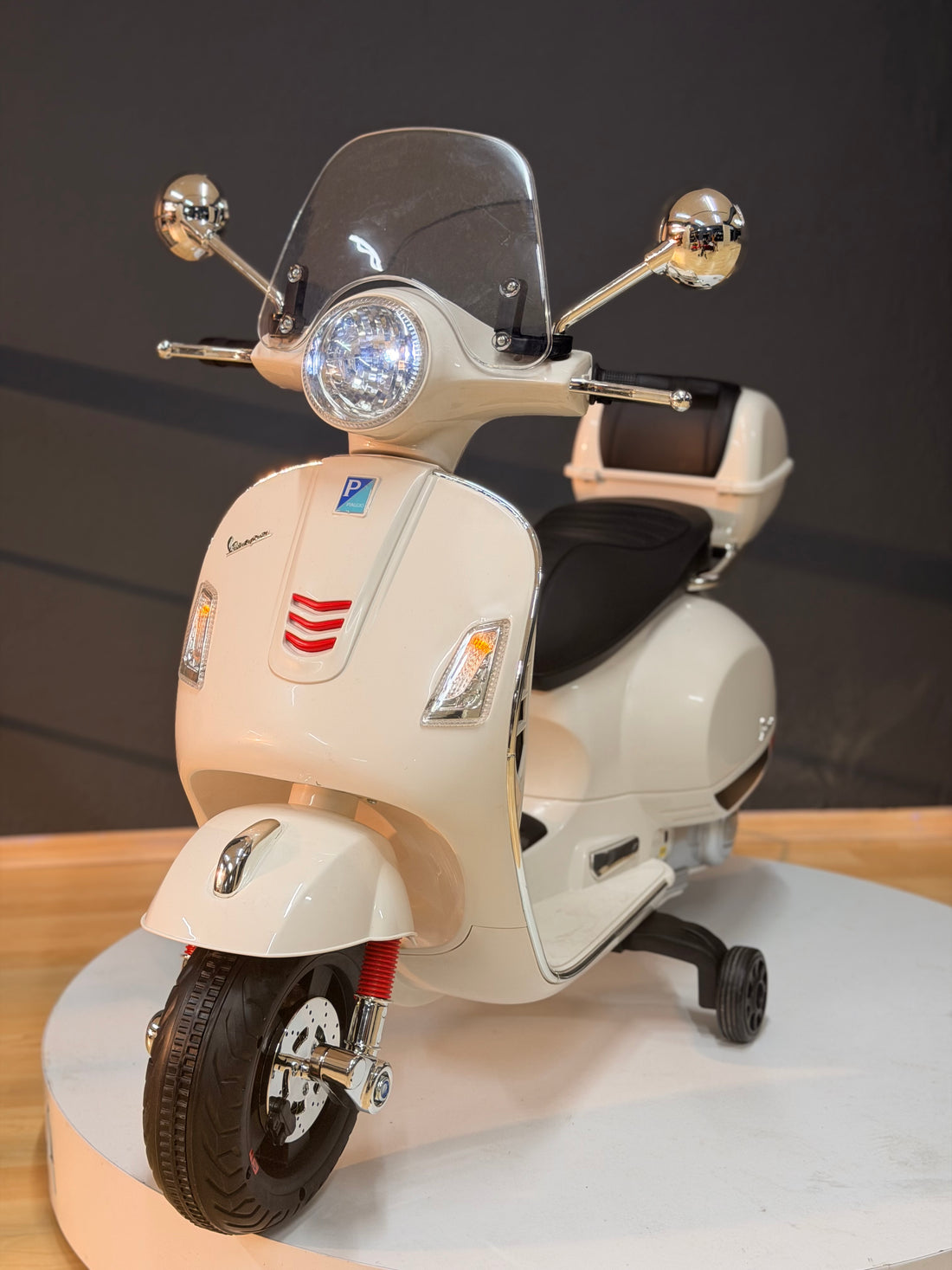 ORJİNAL VESPA AKÜLÜ MOTOR 12W  3-6 YAŞ  KREM