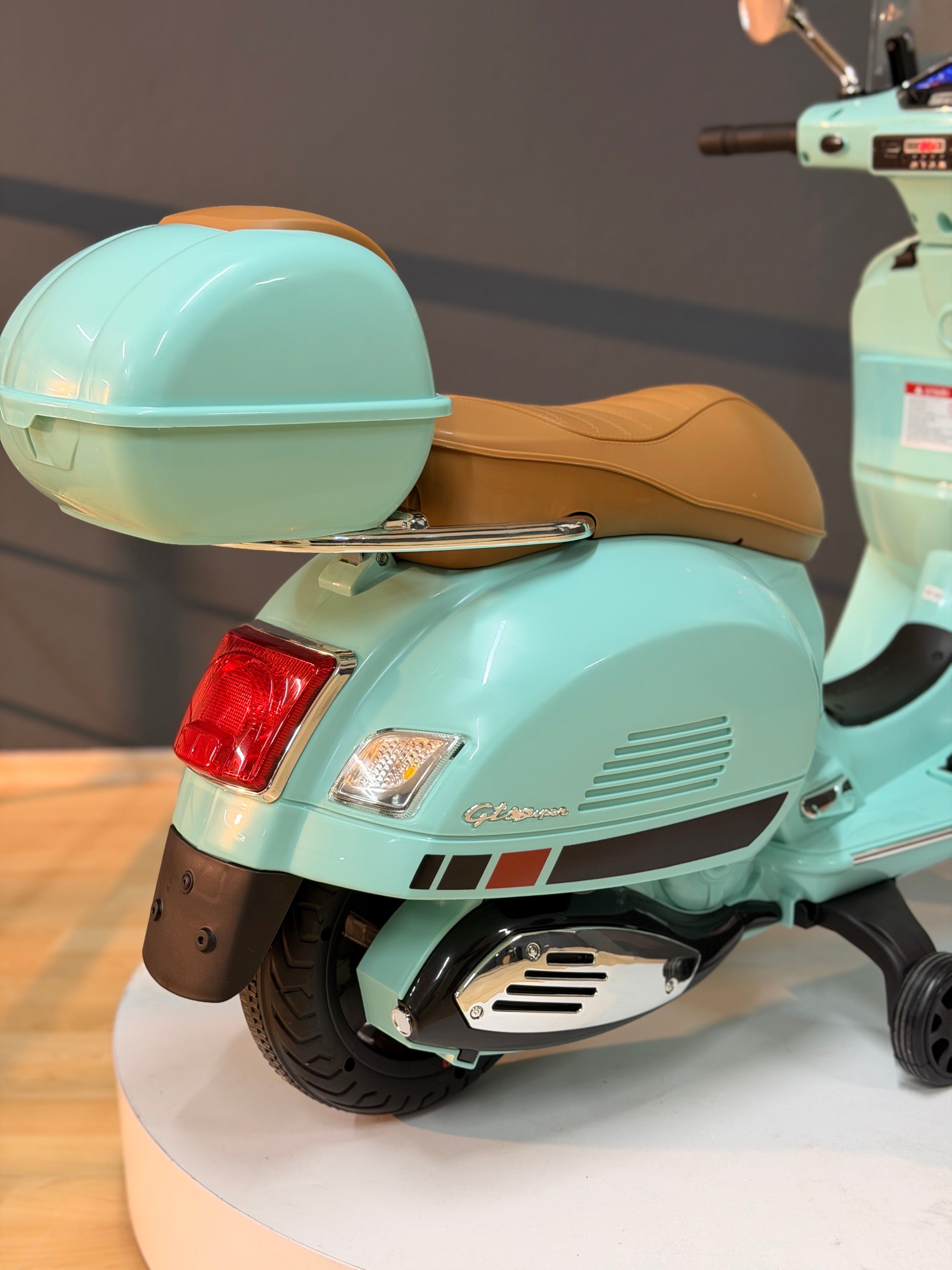 ORJİNAL VESPA AKÜLÜ MOTOR 12W 3-6 YAŞ TURKUAZ