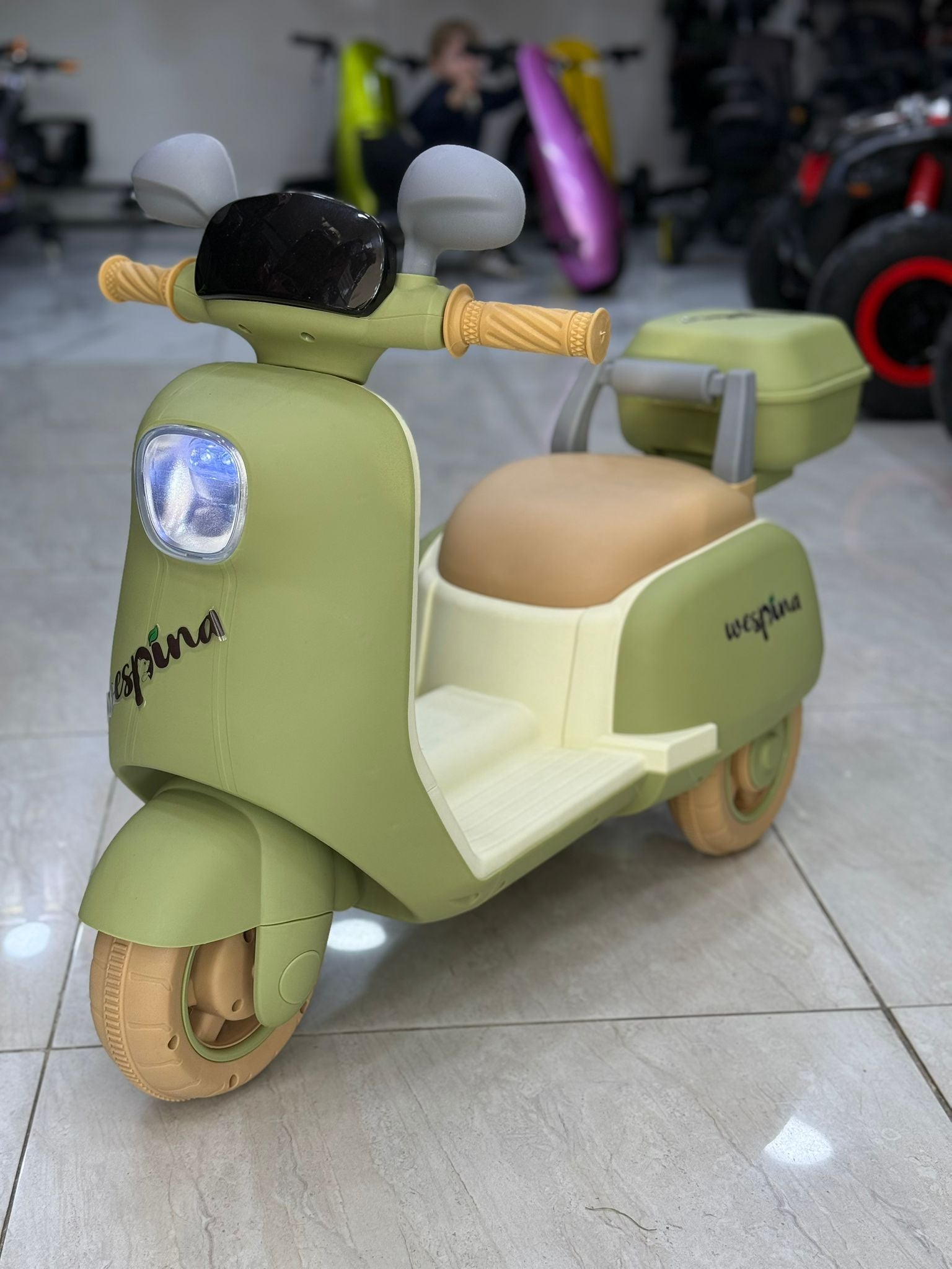 WESPİNA AKÜLÜ MOTOR 6W 0-4 YAŞ YEŞİL