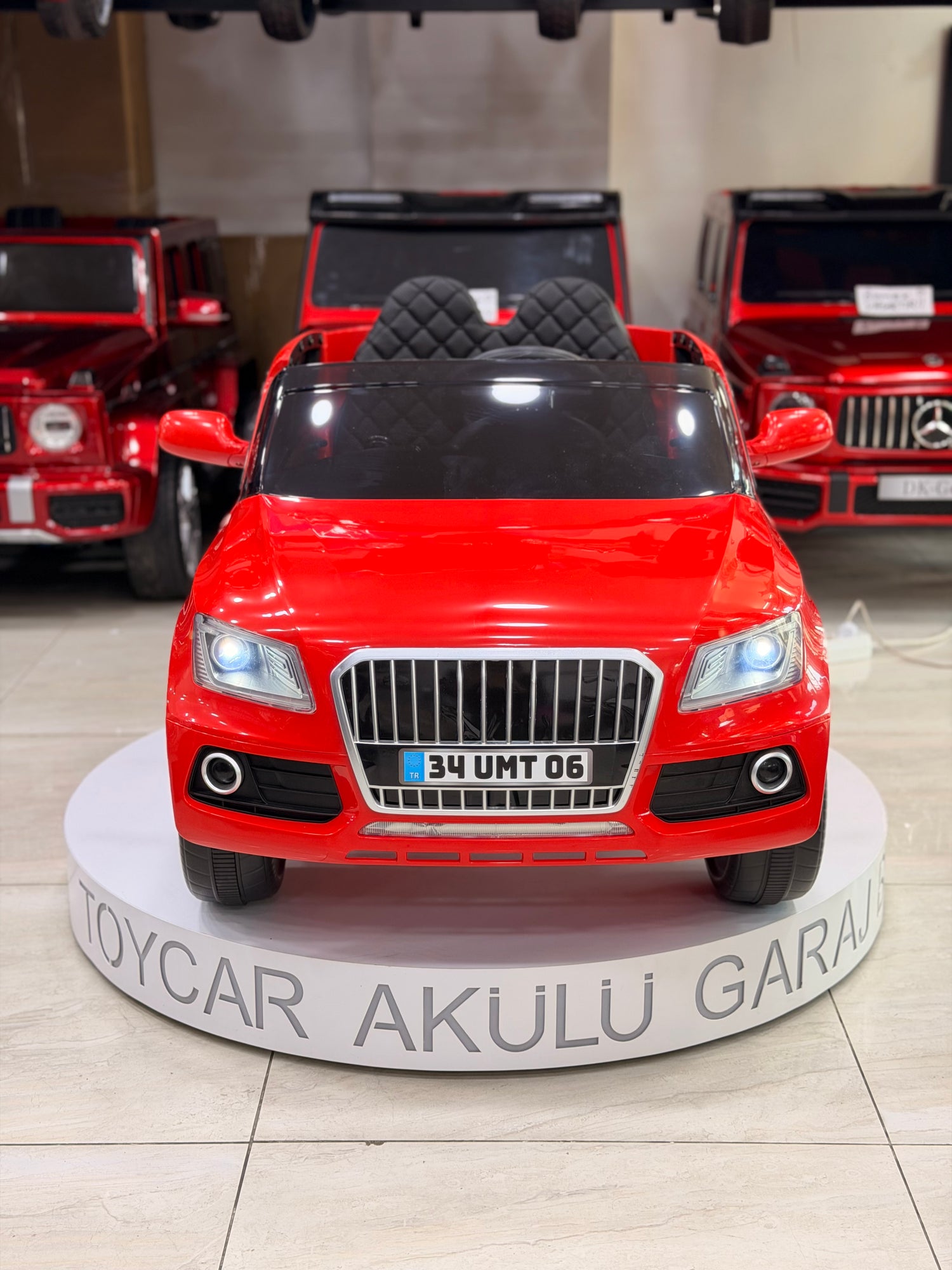 AUDİ AKÜLÜ ARABA 12W 0-6 YAŞ KIRMIZI