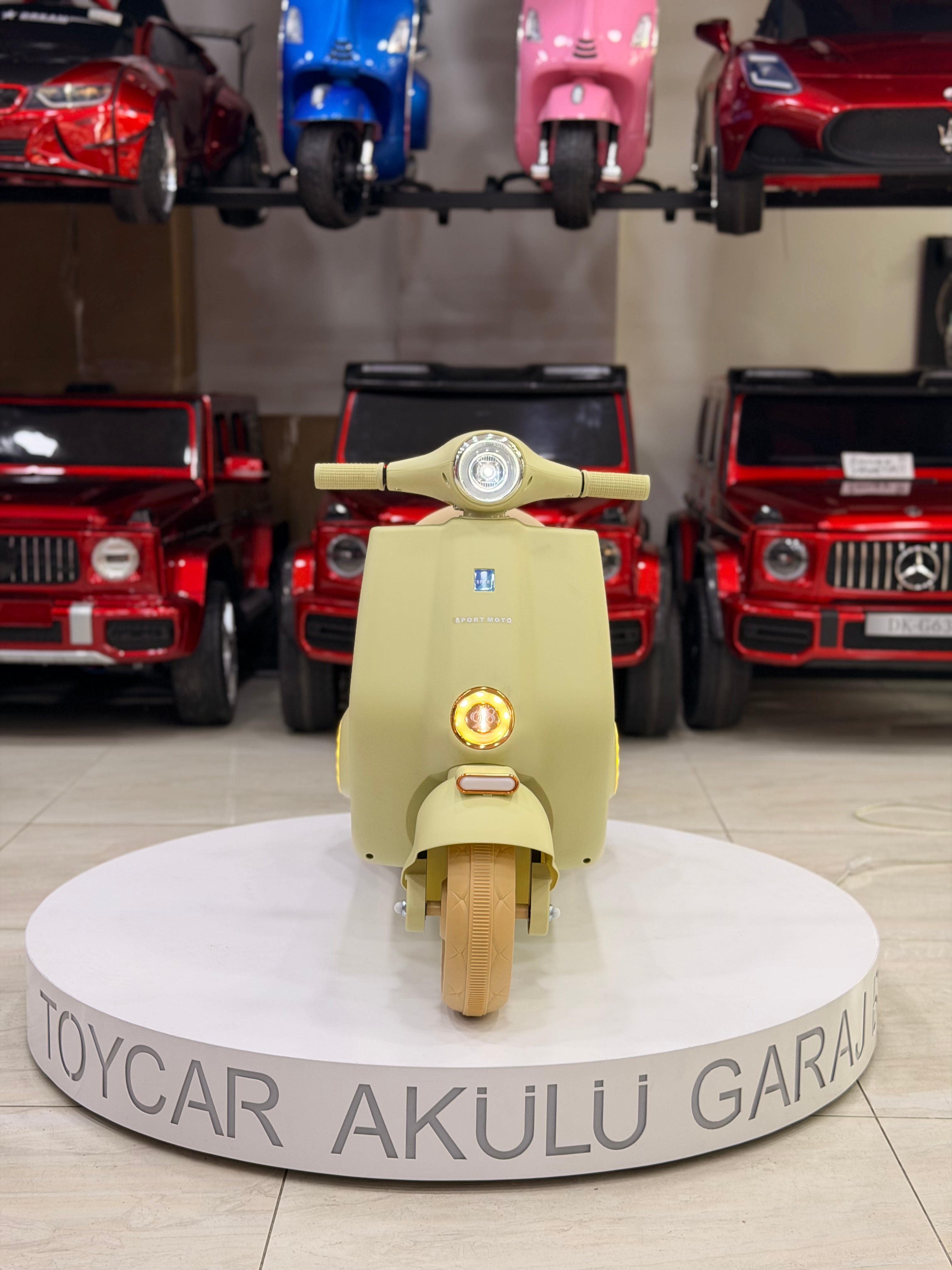 VESPA AKÜLÜ MOTOR 12W 1-5 YAŞ YEŞİL