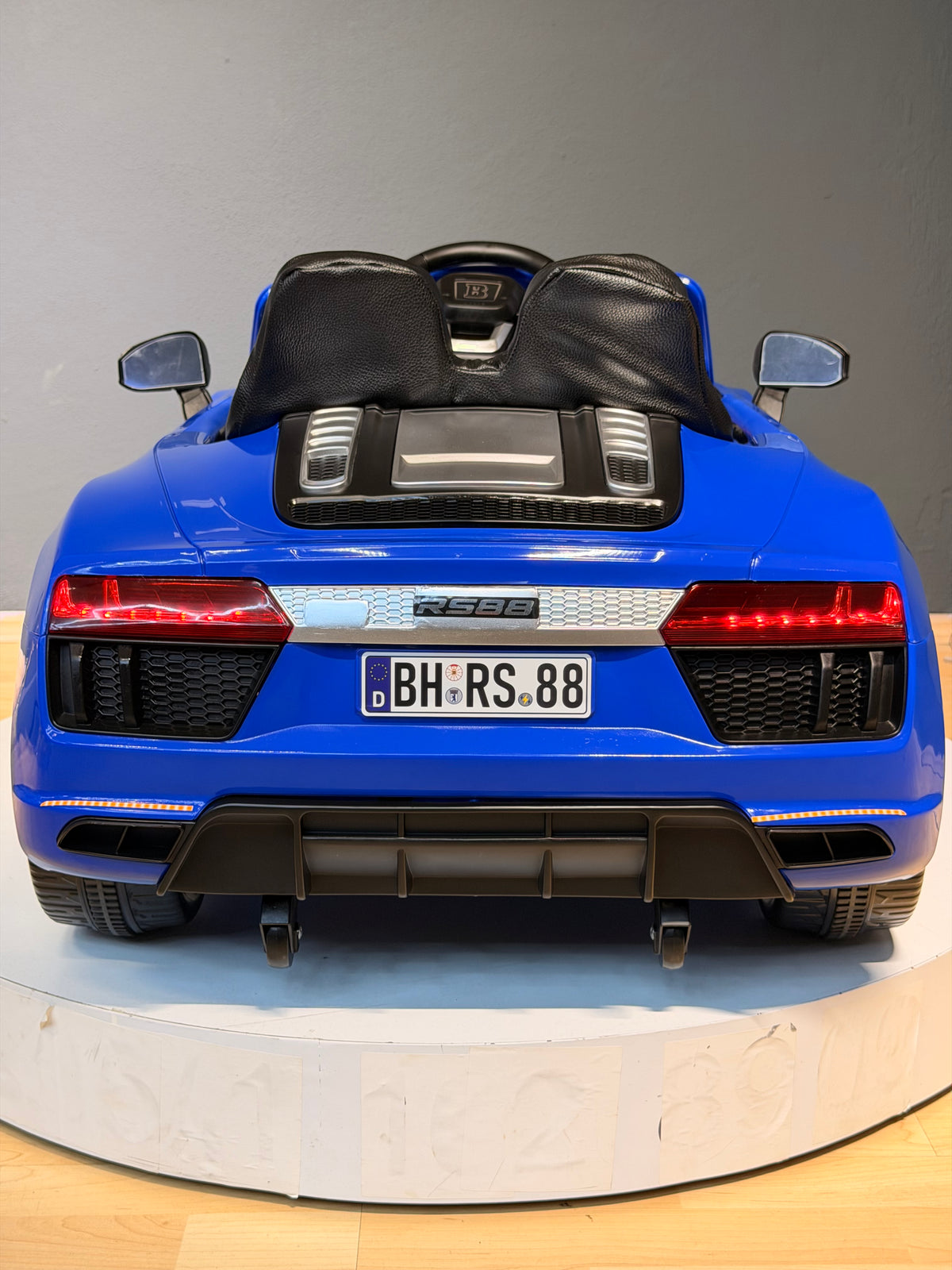 AUDİ AKÜLÜ ARABA 12W 0-6 YAŞ MAVİ