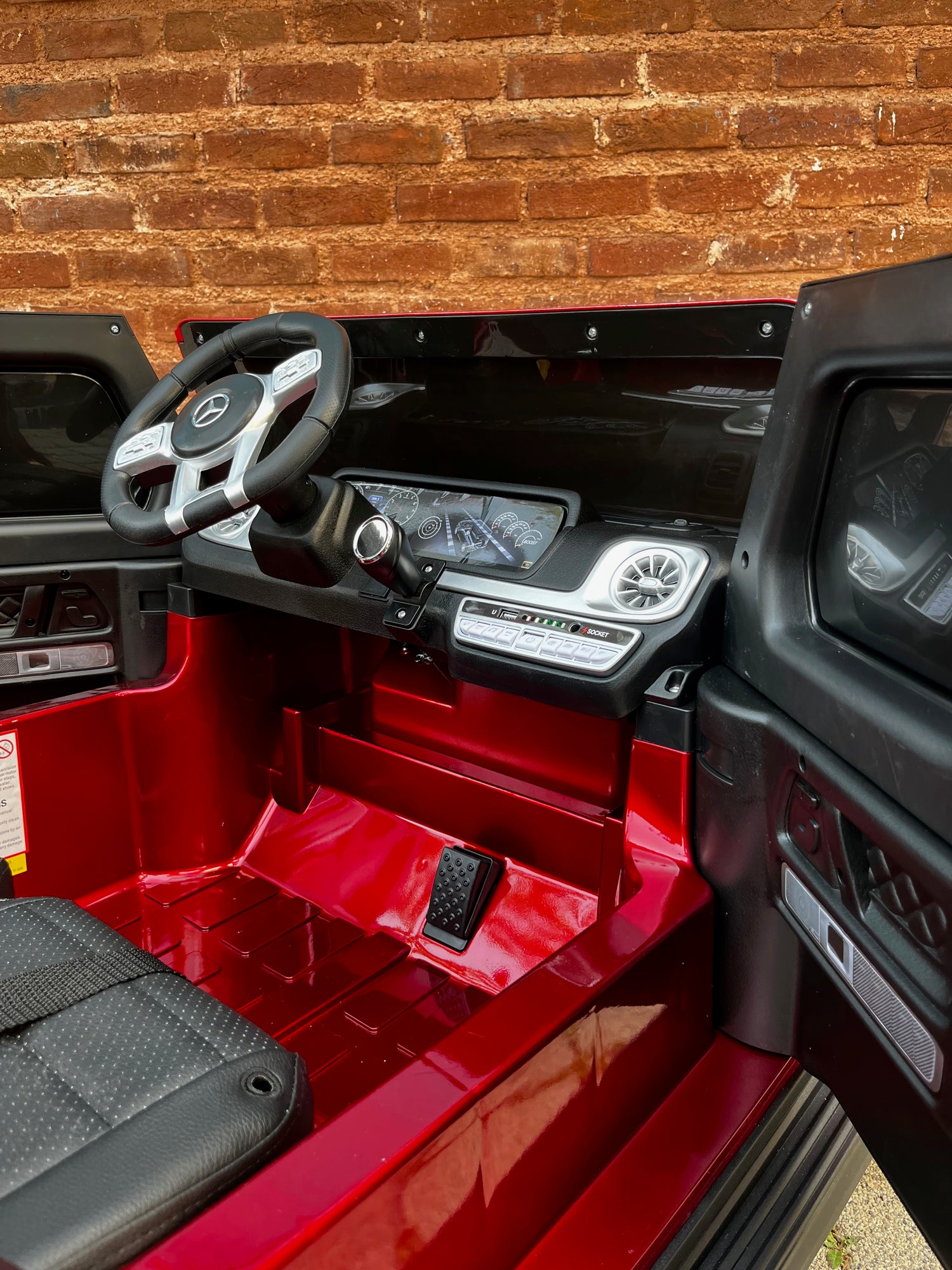 MERCEDES G63 AKÜLÜ ARABA 24W BORDO