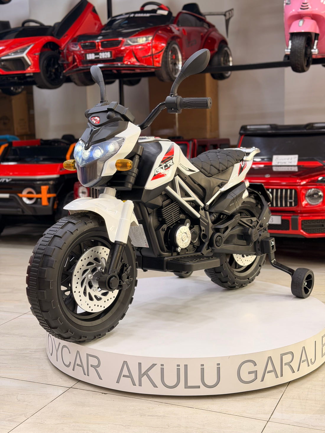 AKÜLÜ MOTOR 12W 3-9 YAŞ BEYAZ