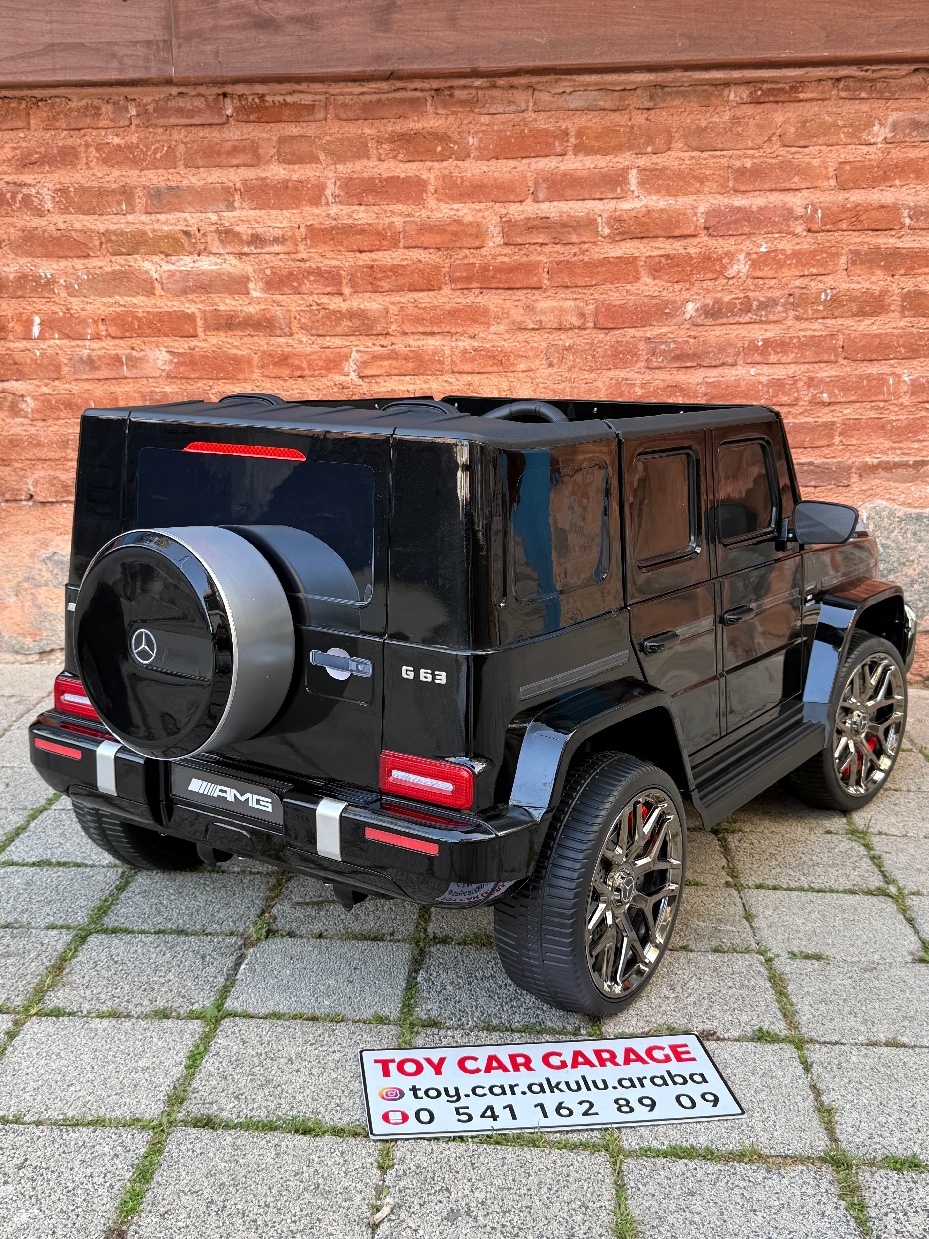 MERCEDES G63 AKÜLÜ ARABA 24W SİYAH