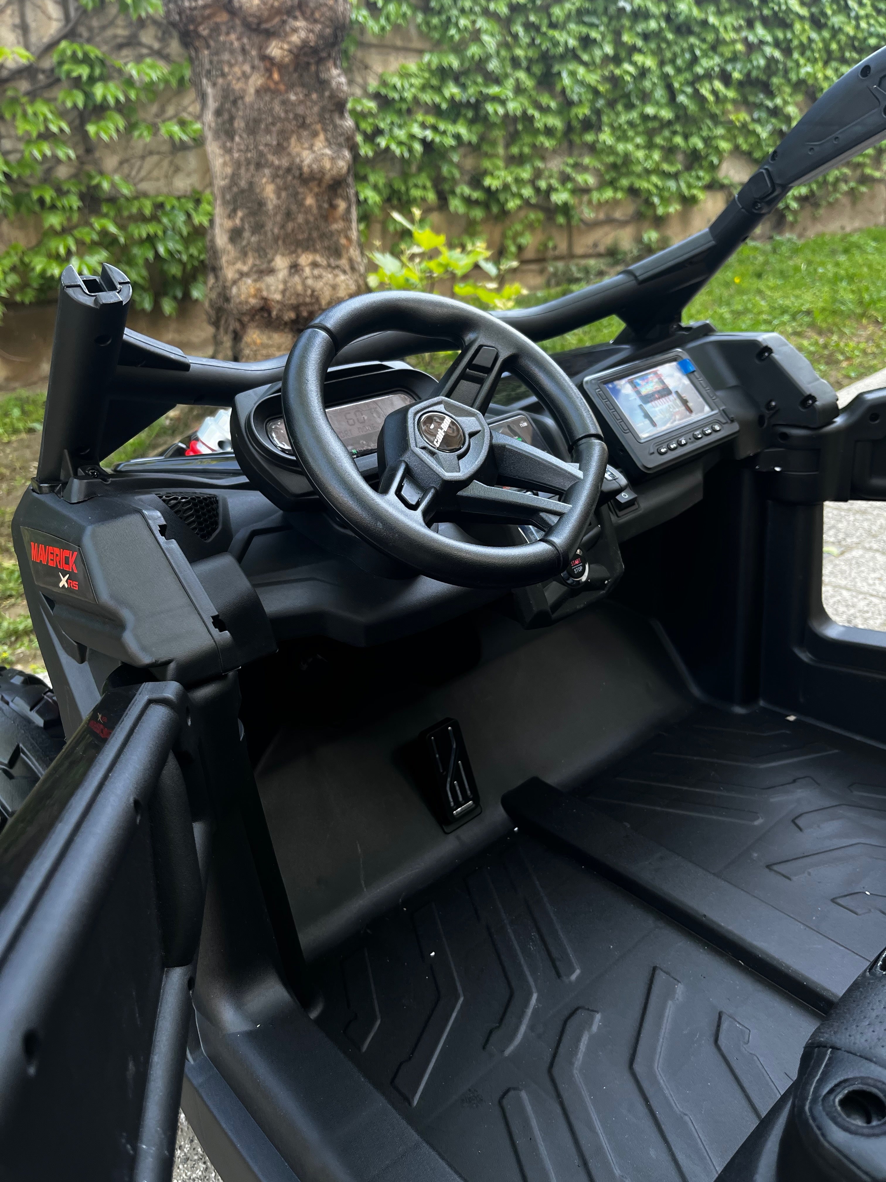 CAN-AM AKÜLÜ UTV 24W 4*4 SİYAH