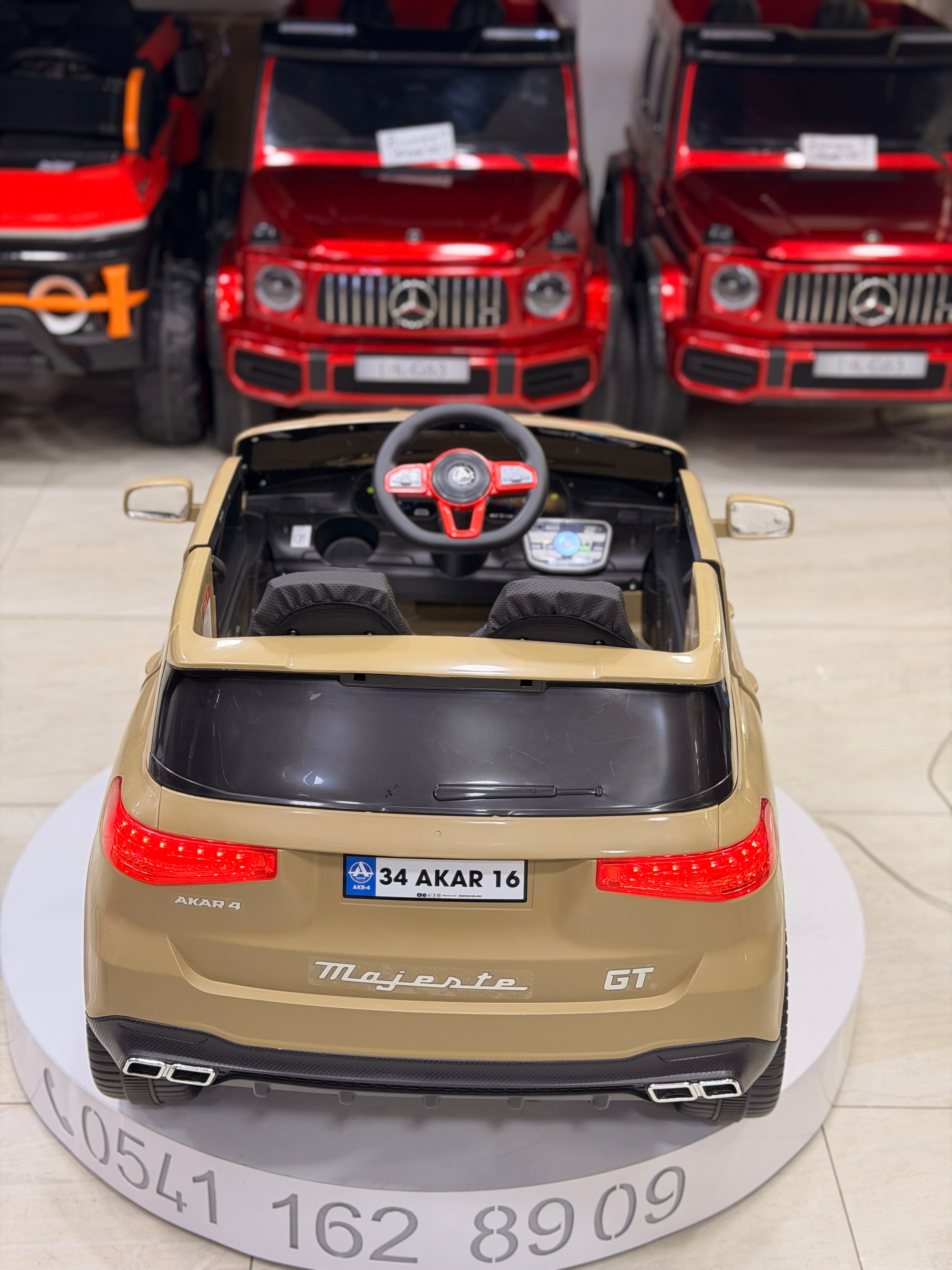 AUDİ AKÜLÜ ARABA 0-6 YAŞ KUM
