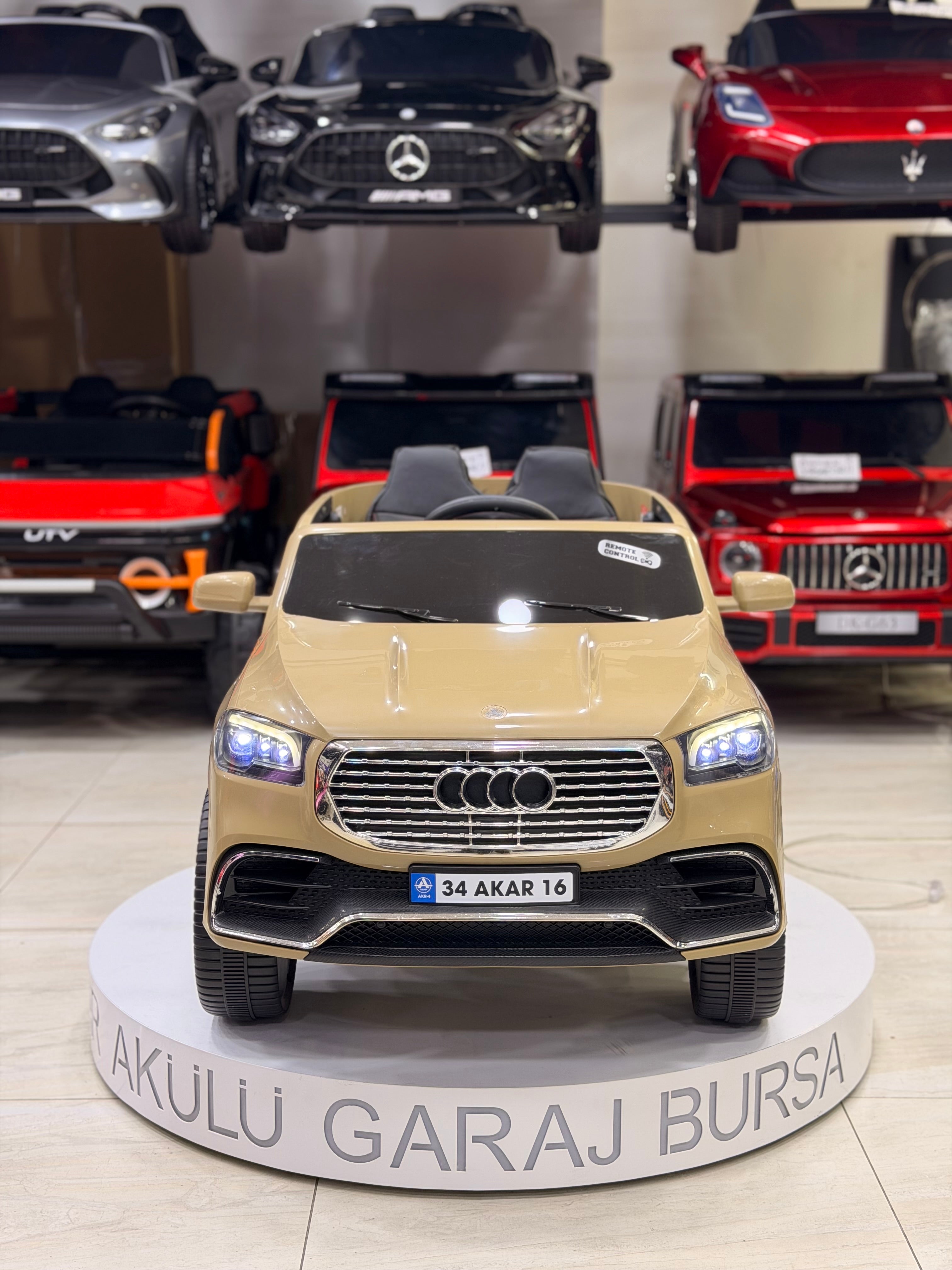 AUDİ AKÜLÜ ARABA 0-6 YAŞ KUM
