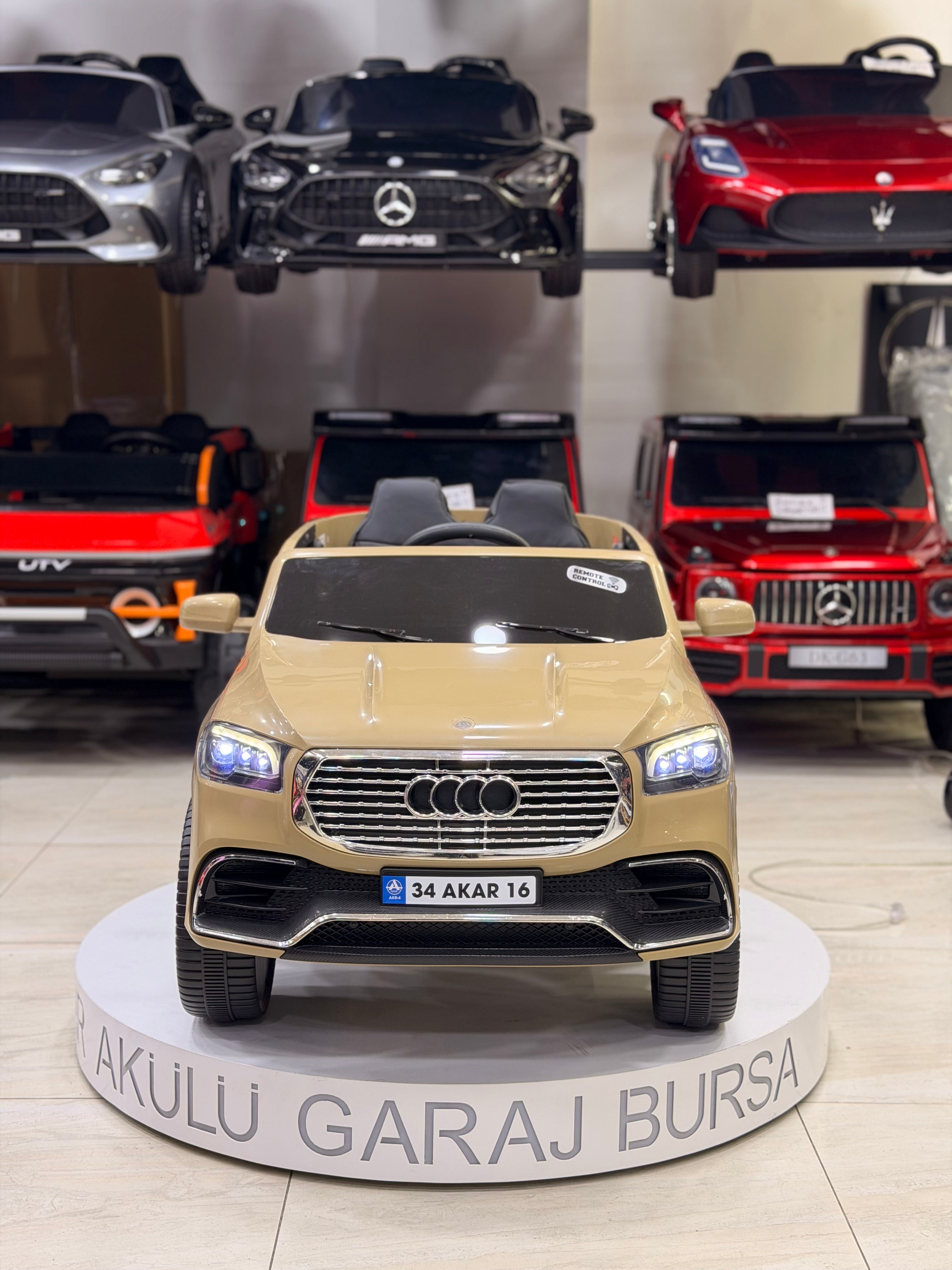 AUDİ AKÜLÜ ARABA 0-6 YAŞ KUM