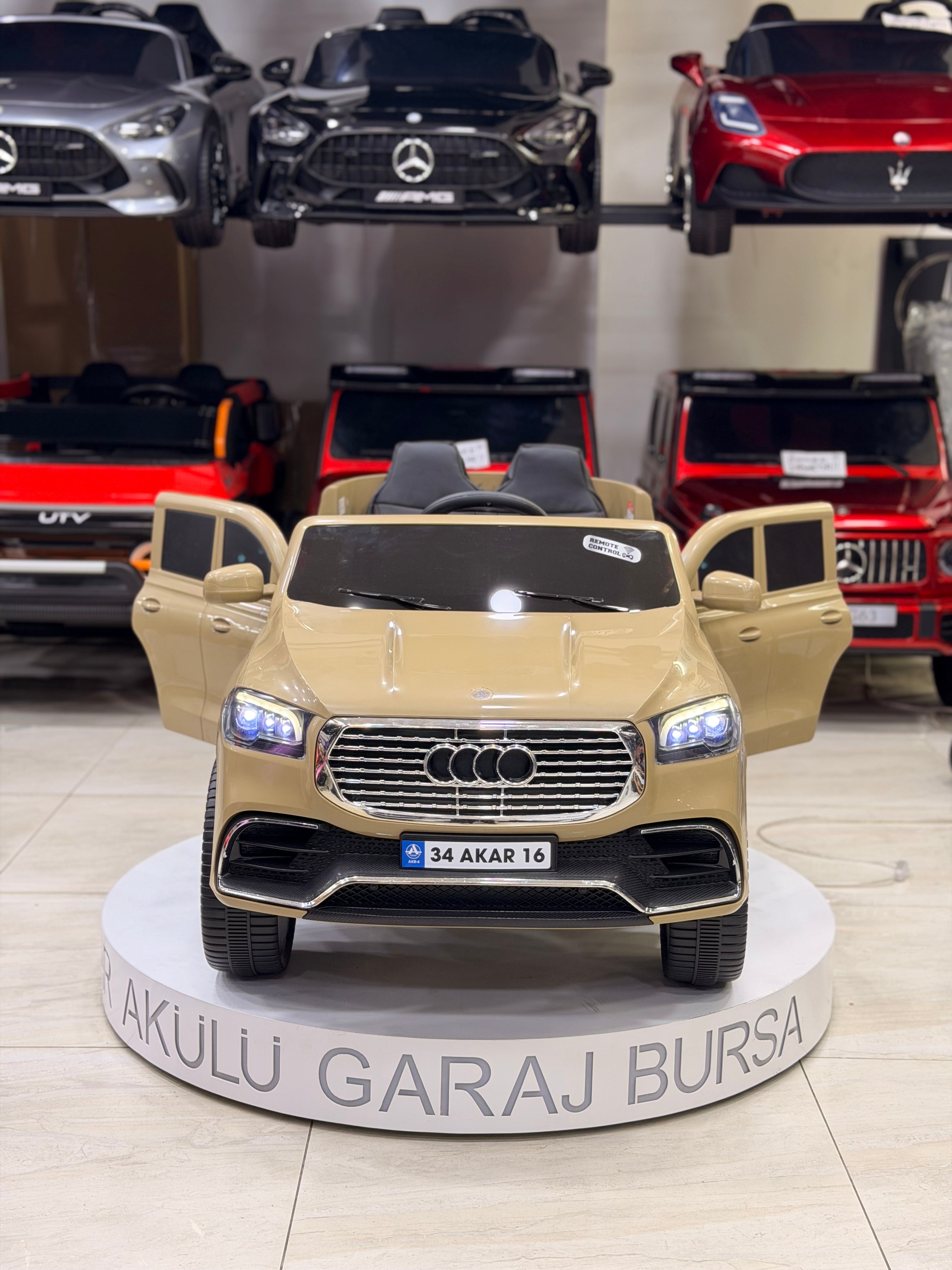 AUDİ AKÜLÜ ARABA 0-6 YAŞ KUM