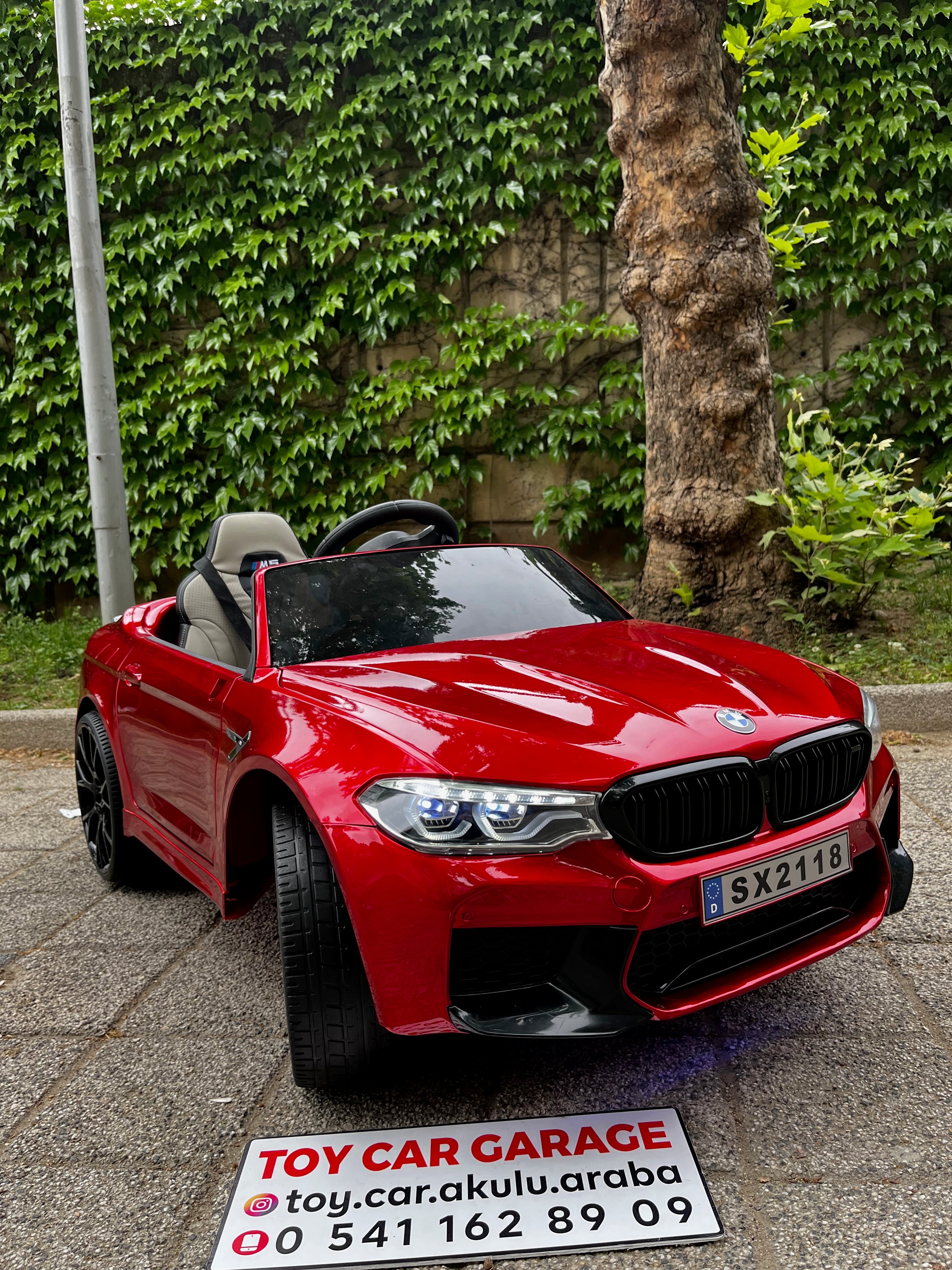 ORJİNAL LİSANSLI BMW M5  AKÜLÜ ARABA 24W 0-6 YAŞ BORDO