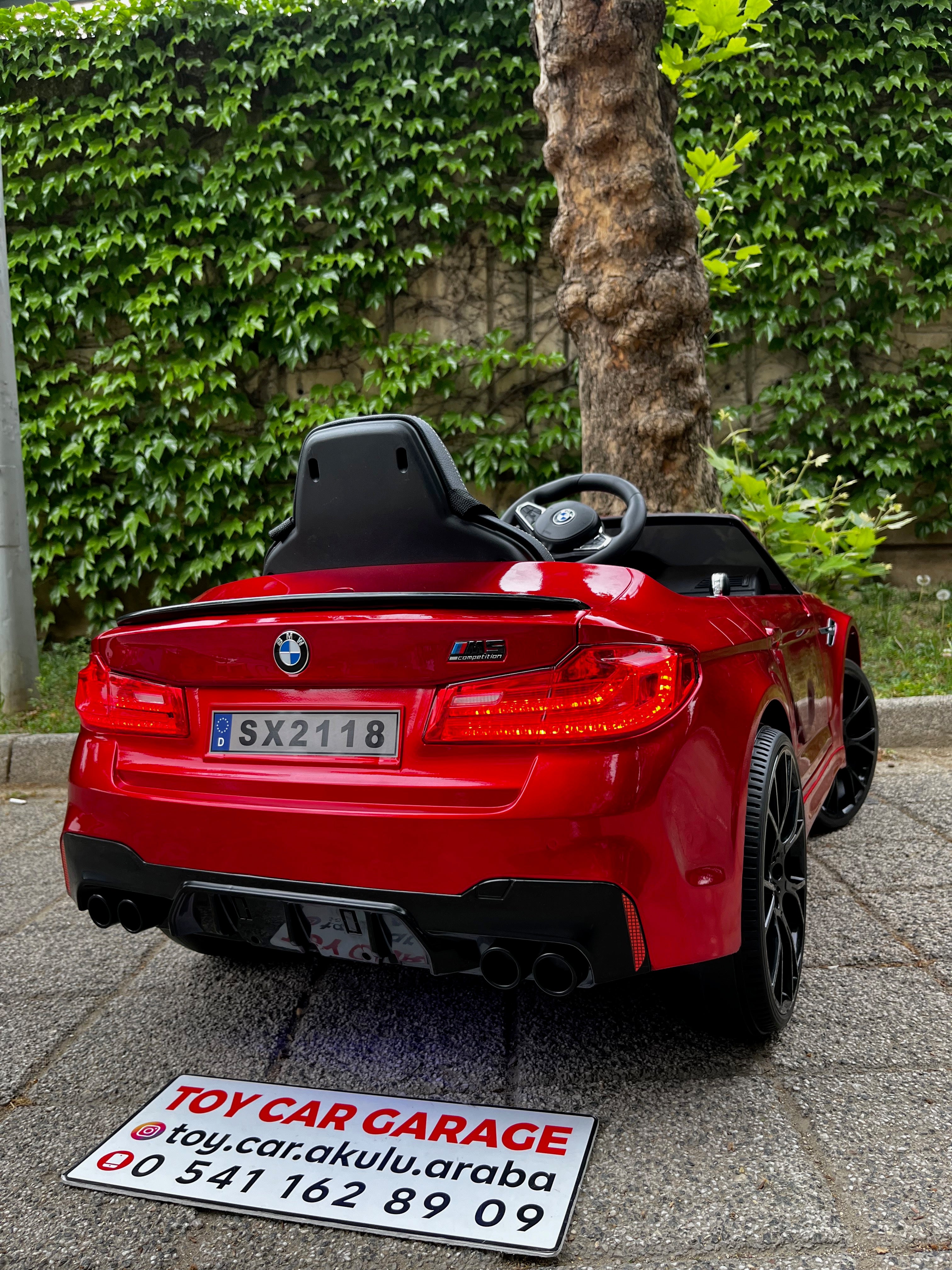 ORJİNAL LİSANSLI BMW M5  AKÜLÜ ARABA 24W 0-6 YAŞ BORDO