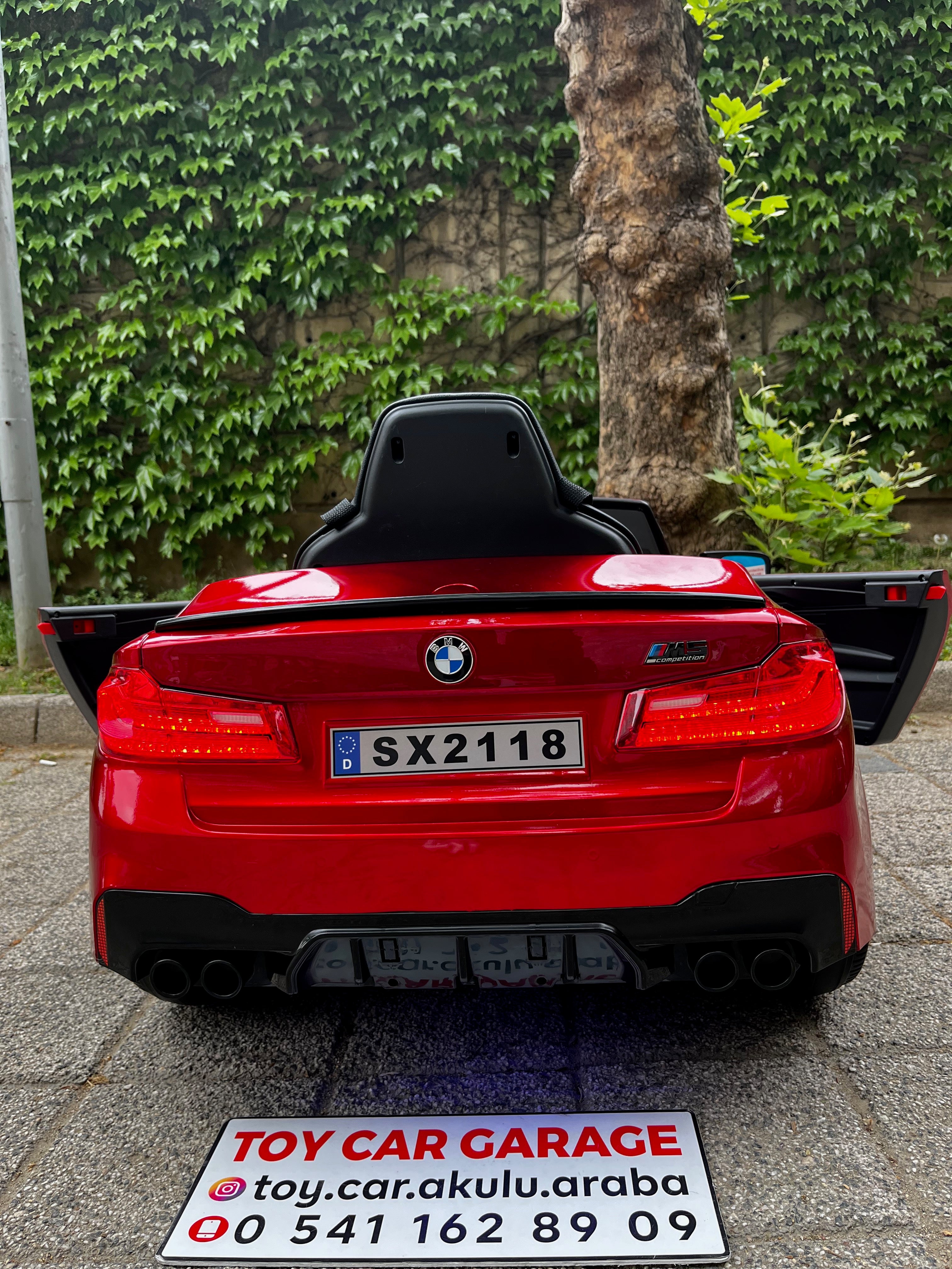 ORJİNAL LİSANSLI BMW M5  AKÜLÜ ARABA 24W 0-6 YAŞ BORDO