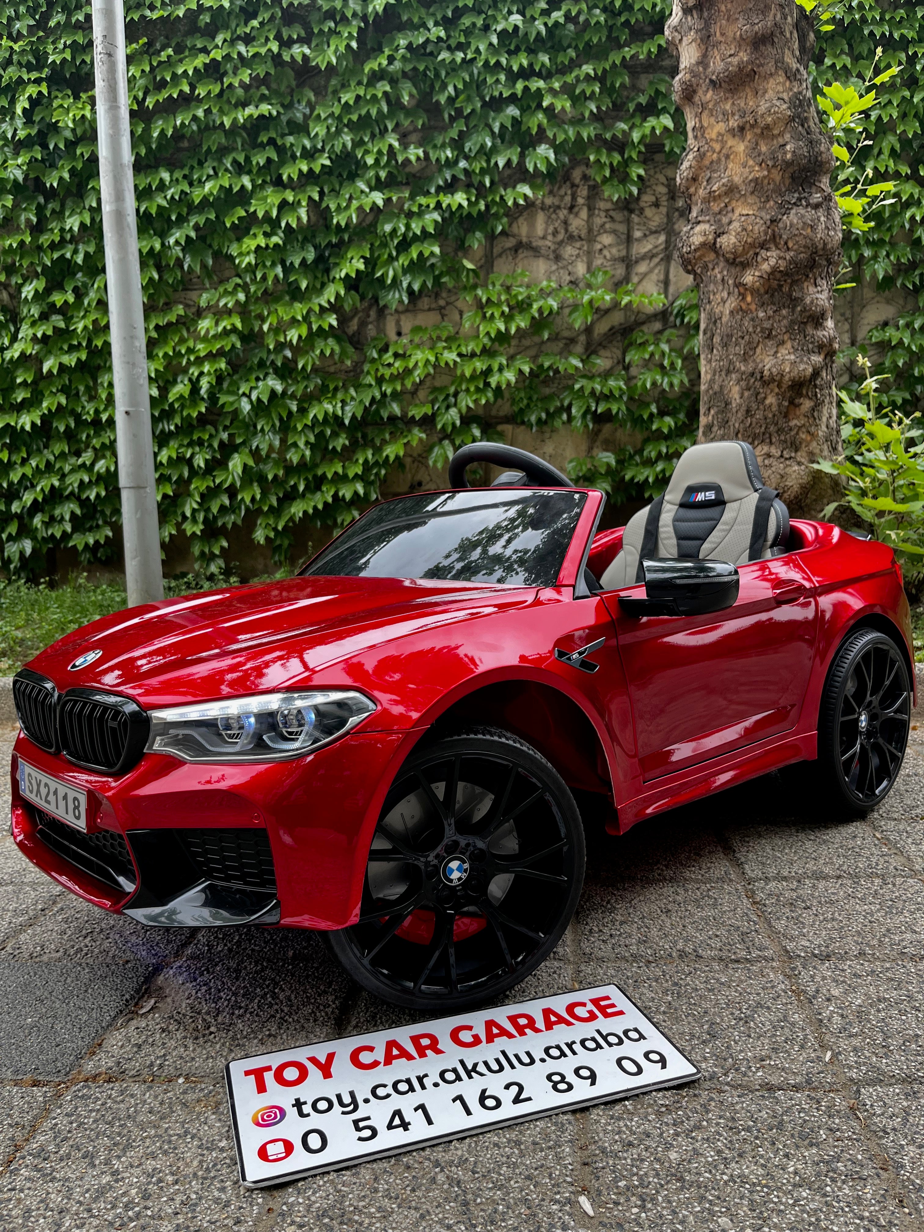 ORJİNAL LİSANSLI BMW M5  AKÜLÜ ARABA 24W 0-6 YAŞ BORDO