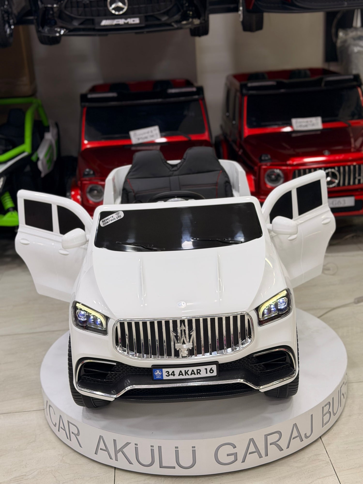 MASERATİ AKÜLÜ ARABA 12W 0-6 YAŞ BEYAZ