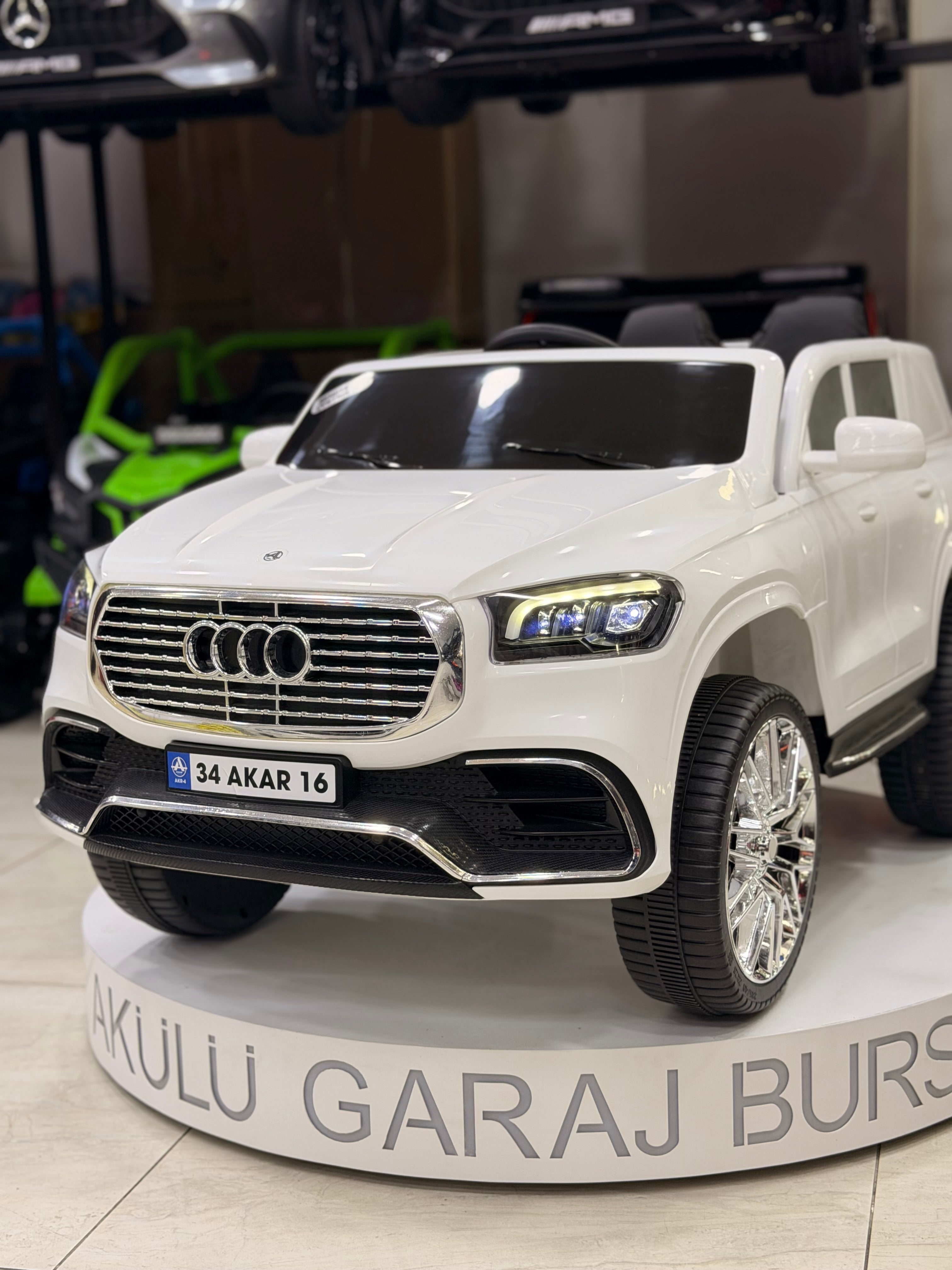 AUDİ AKÜLÜ ARABA 0-6 YAŞ BEYAZ