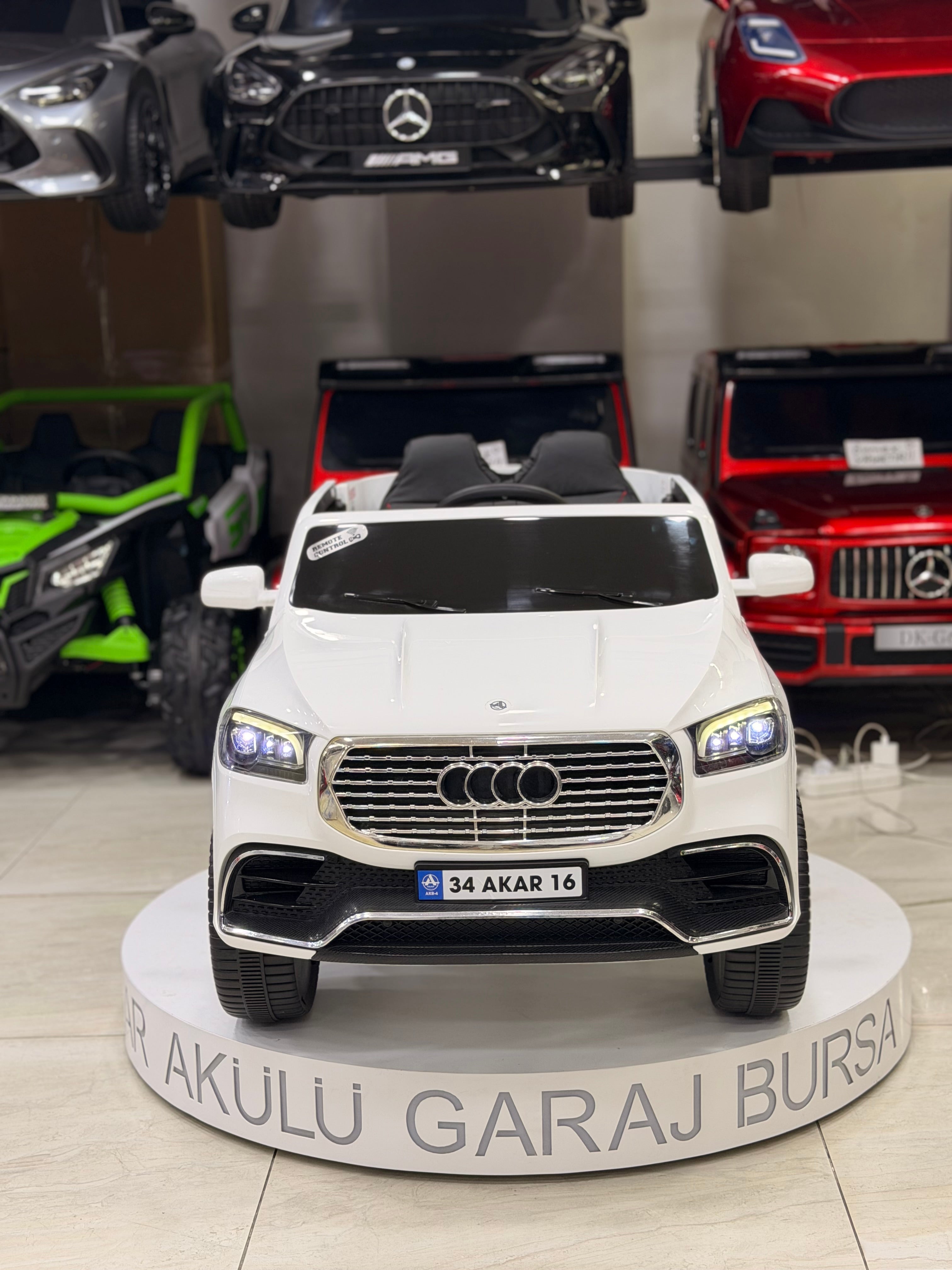 AUDİ AKÜLÜ ARABA 0-6 YAŞ BEYAZ