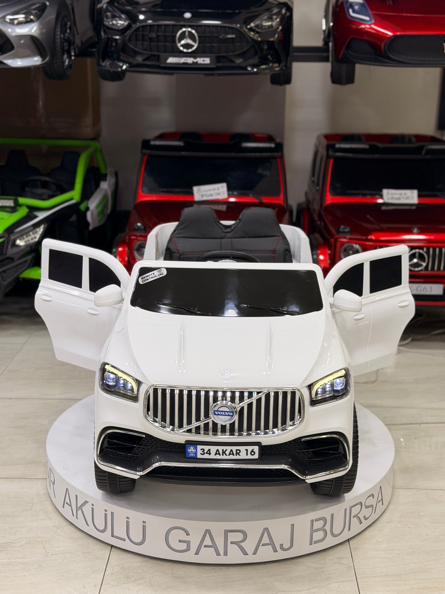 VOLVO AKÜLÜ ARABA 12W 0-6 YAŞ BEYAZ
