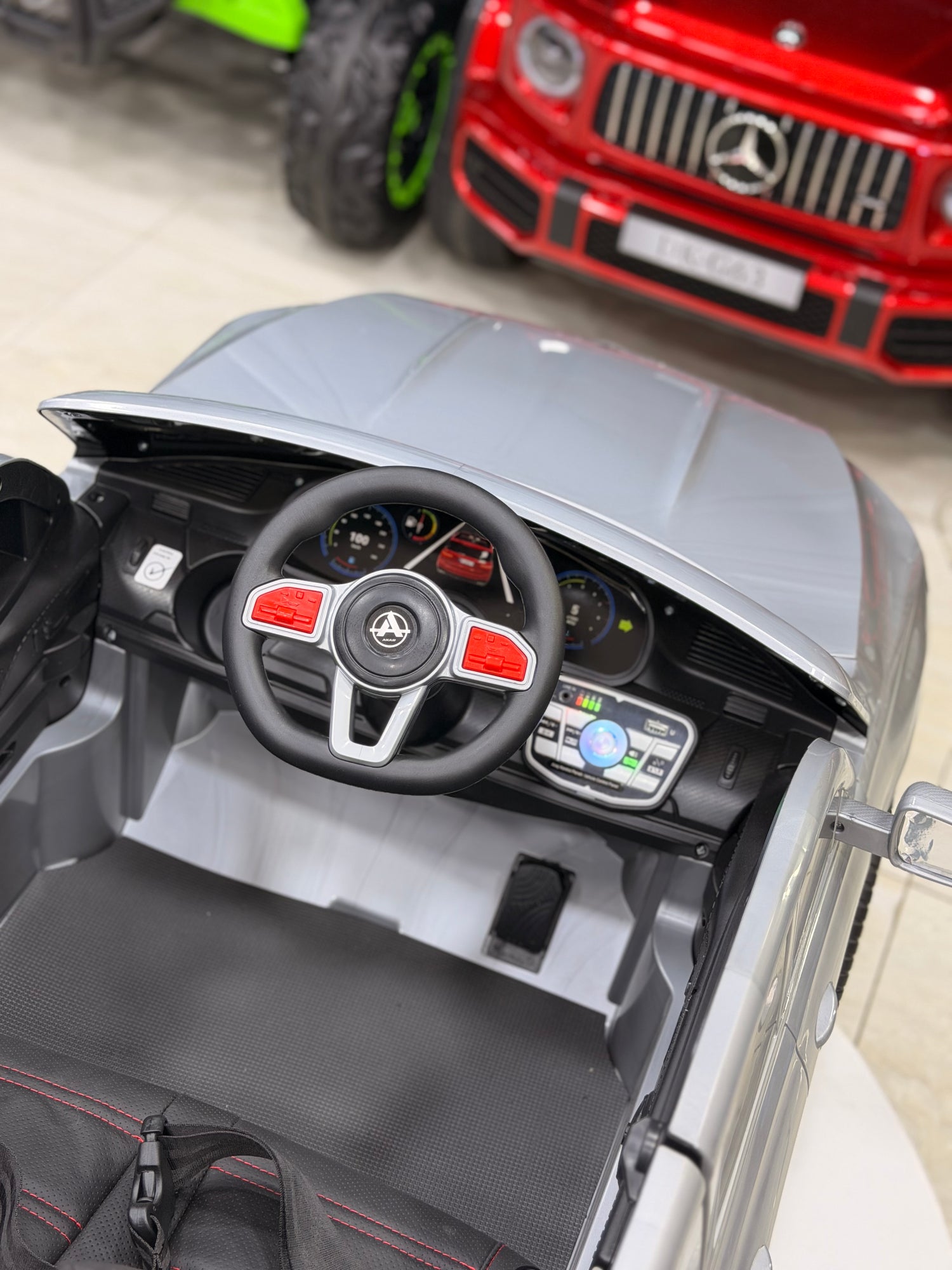 AUDİ AKÜLÜ ARABA 0-6 YAŞ GRİ