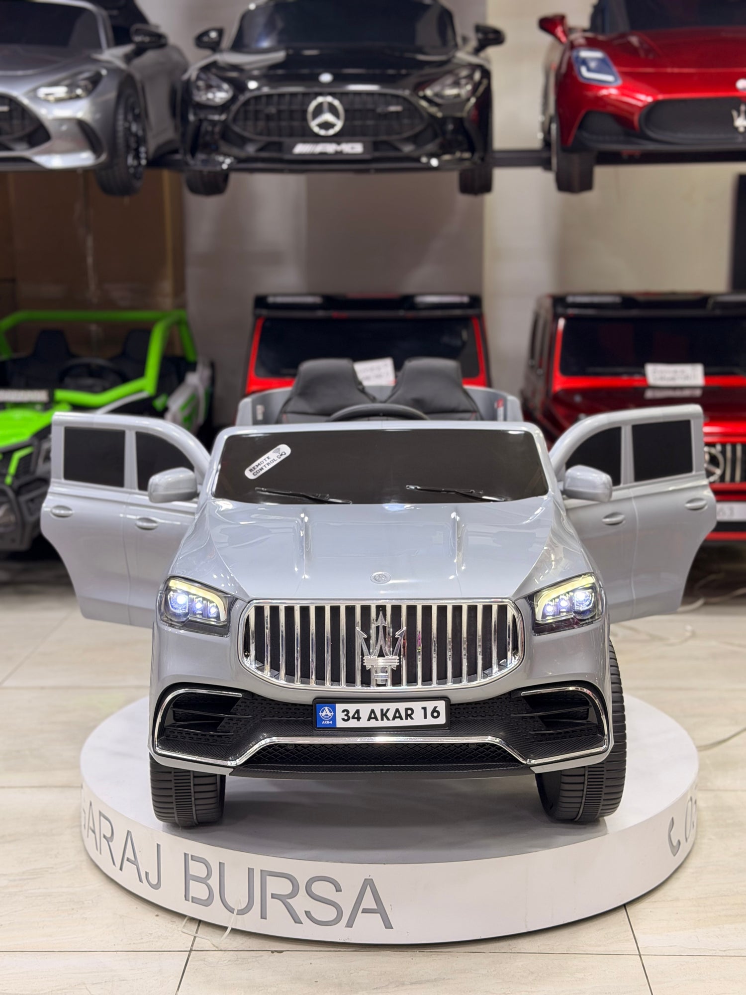 MASERATİ AKÜLÜ ARABA 12W 0-6 YAŞ GRİ