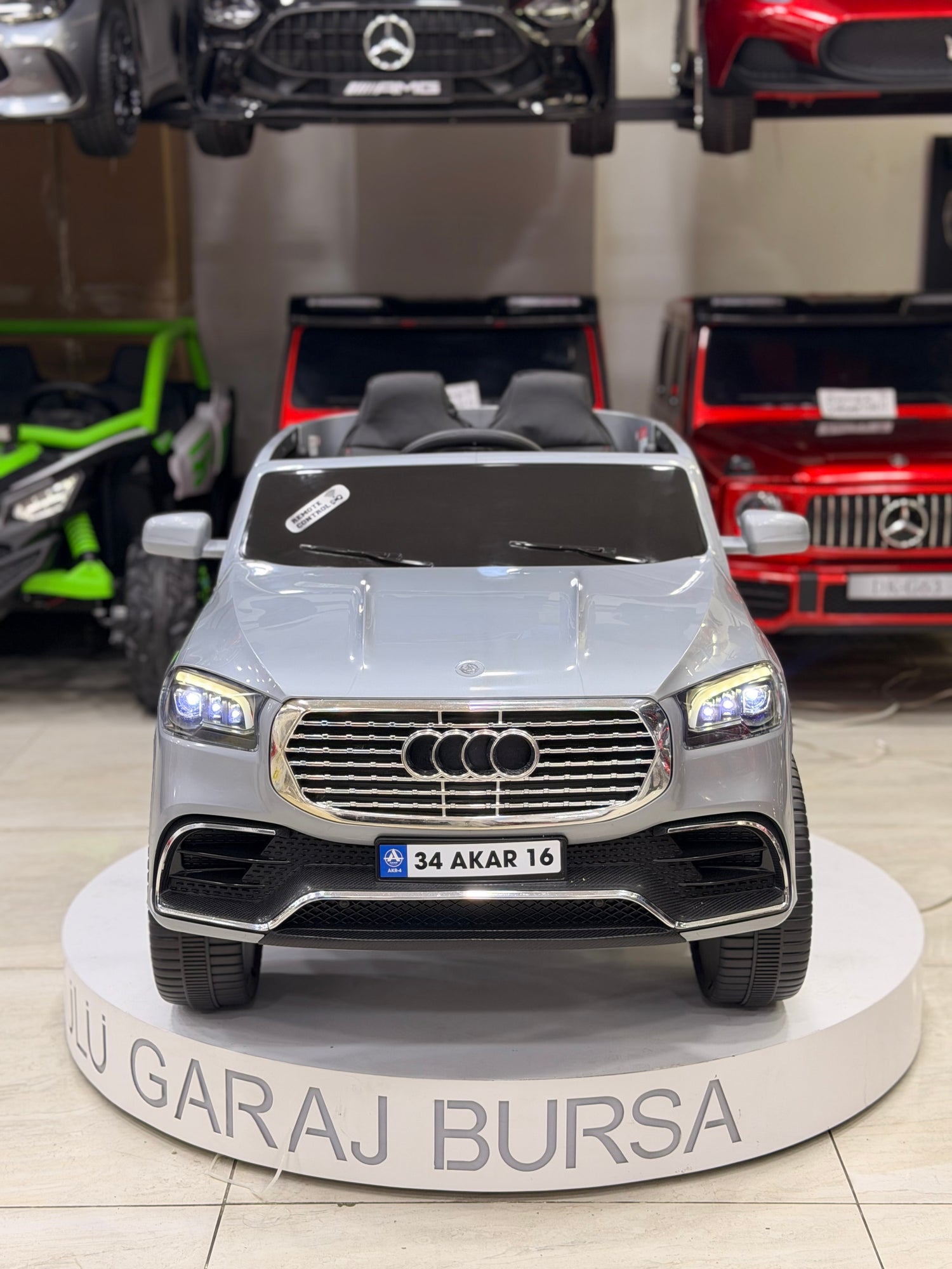 AUDİ AKÜLÜ ARABA 0-6 YAŞ GRİ