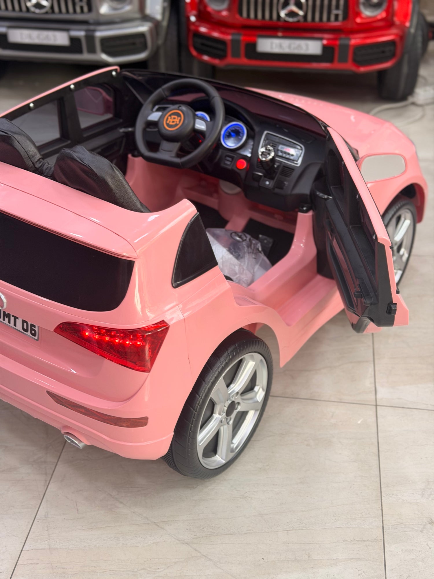 AUDİ AKÜLÜ ARABA 12W 0-6 YAŞ PEMBE