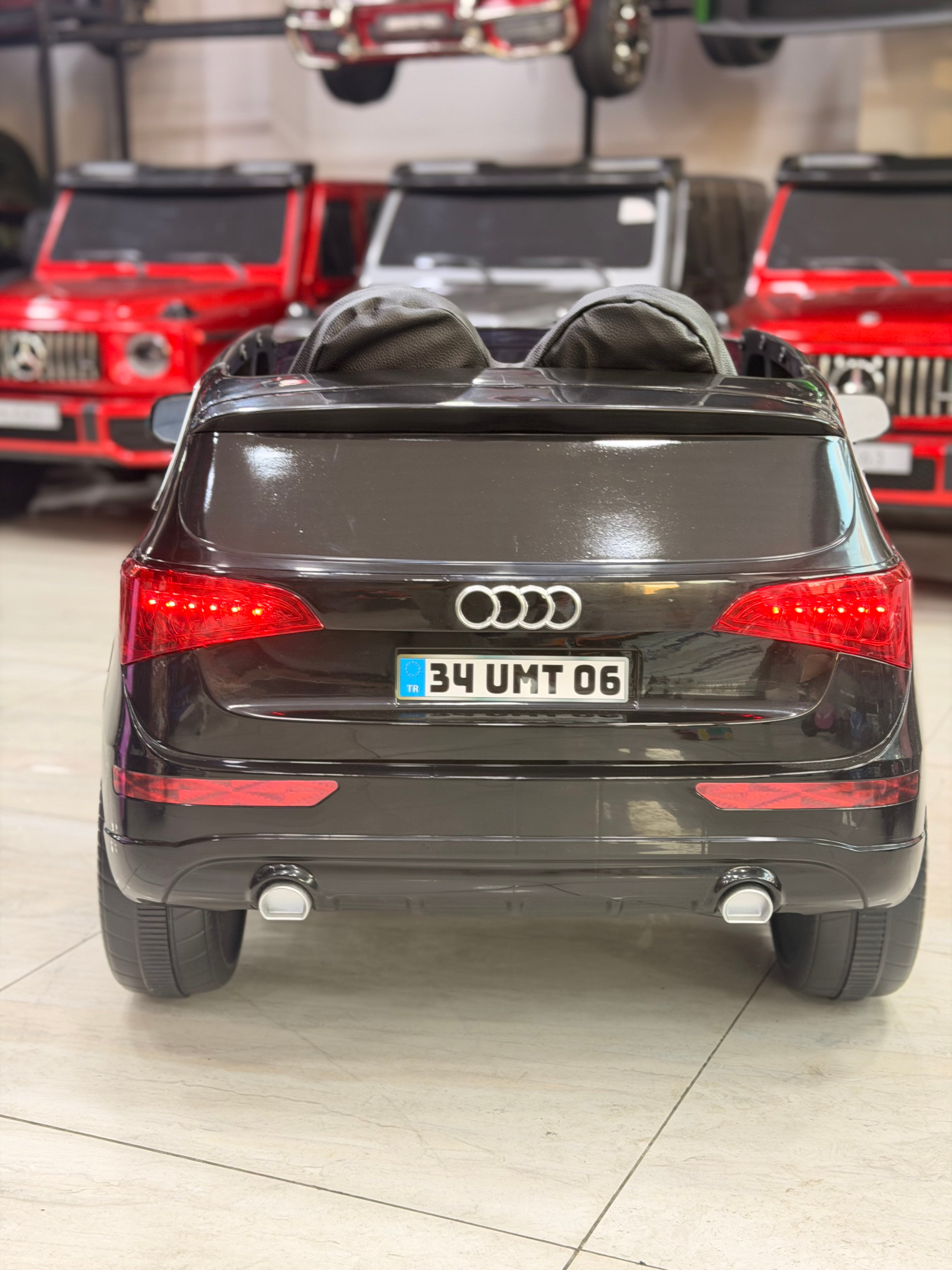 AUDİ AKÜLÜ ARABA 12W 0-6 YAŞ SİYAH