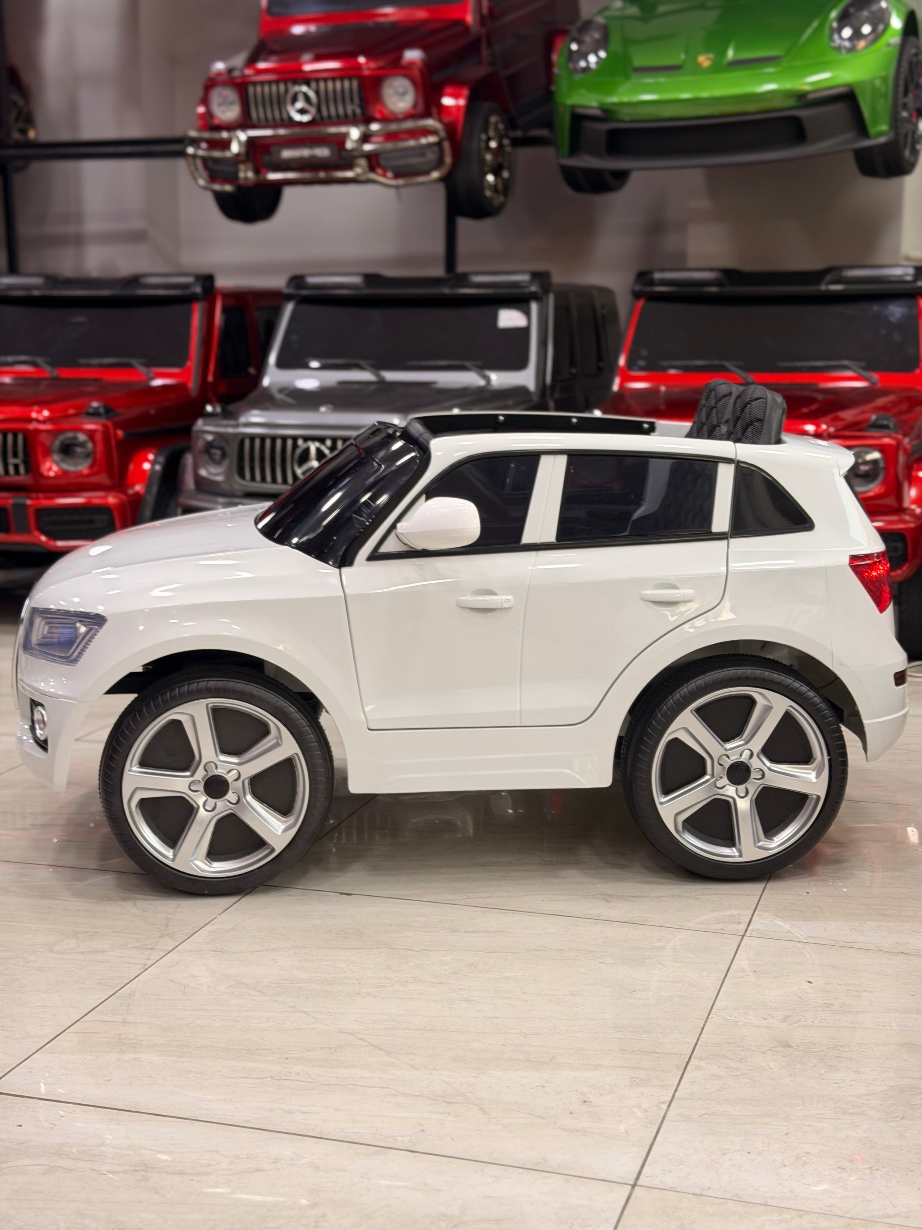 AUDİ AKÜLÜ ARABA 12W 0-6 YAŞ BEYAZ