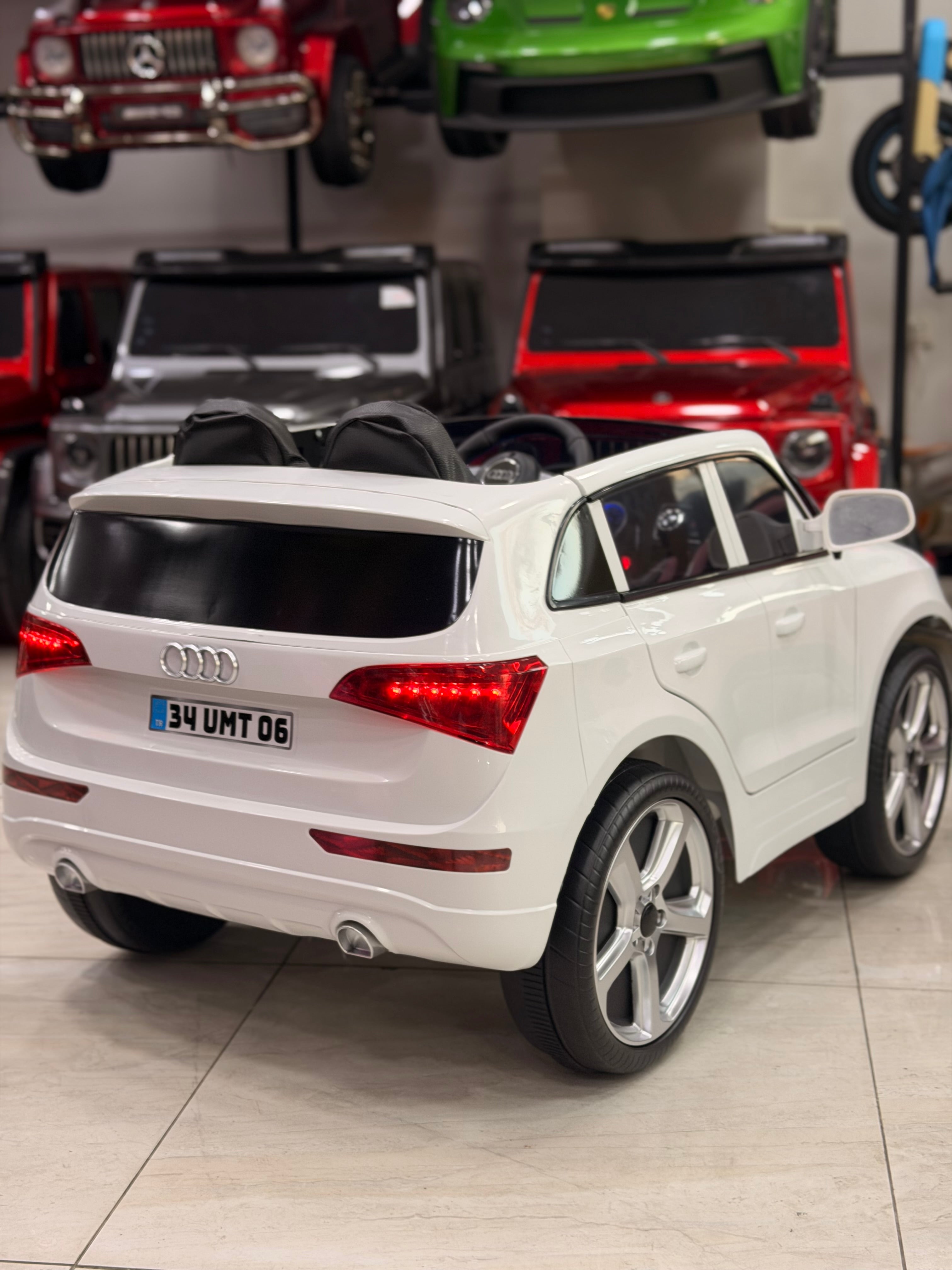 AUDİ AKÜLÜ ARABA 12W 0-6 YAŞ BEYAZ