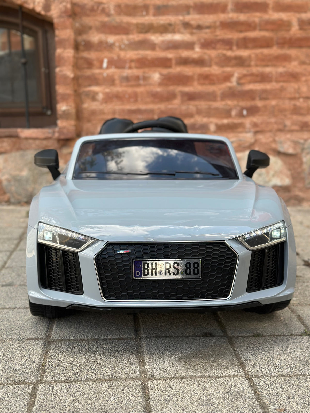 AUDİ AKÜLÜ ARABA 12W 0-6 YAŞ GRİ