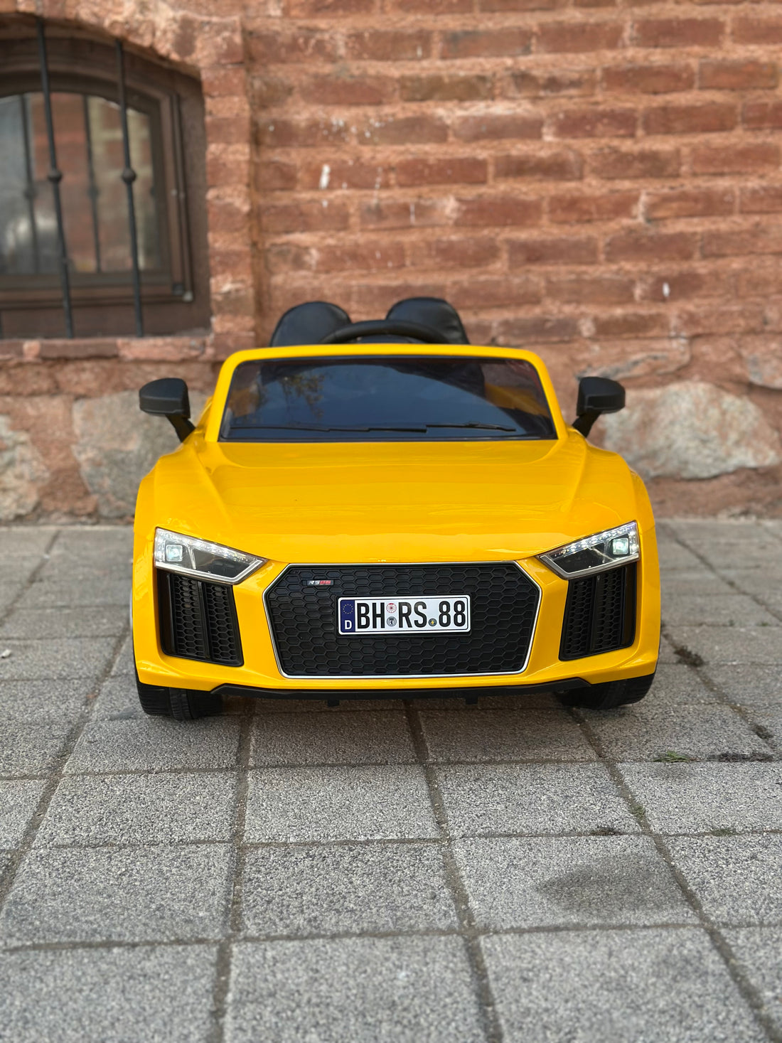 AUDİ AKÜLÜ ARABA 12W 0-6 YAŞ SARI