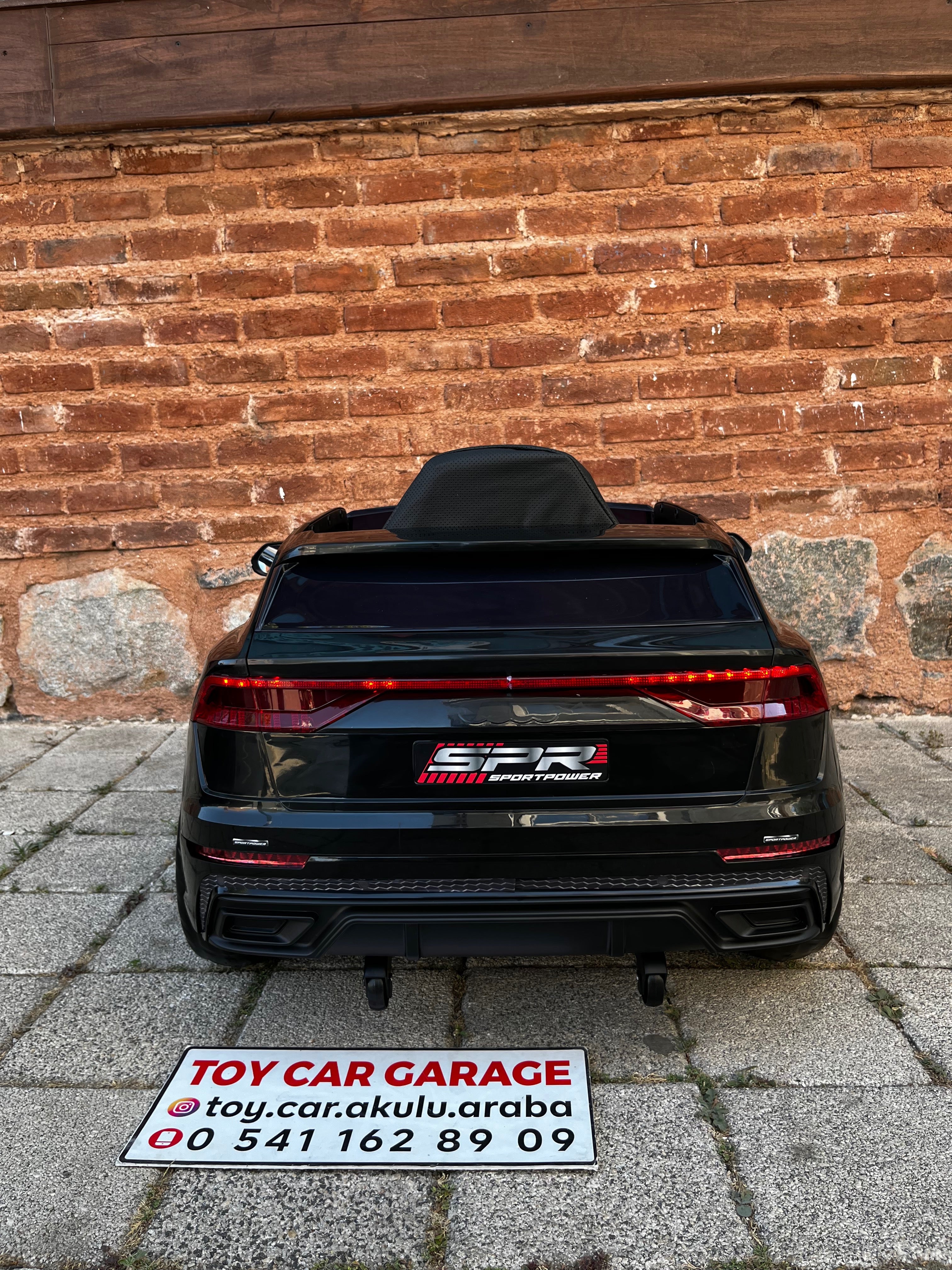 AUDİ AKÜLÜ ARABA 12W 0-6 YAŞ SİYAH