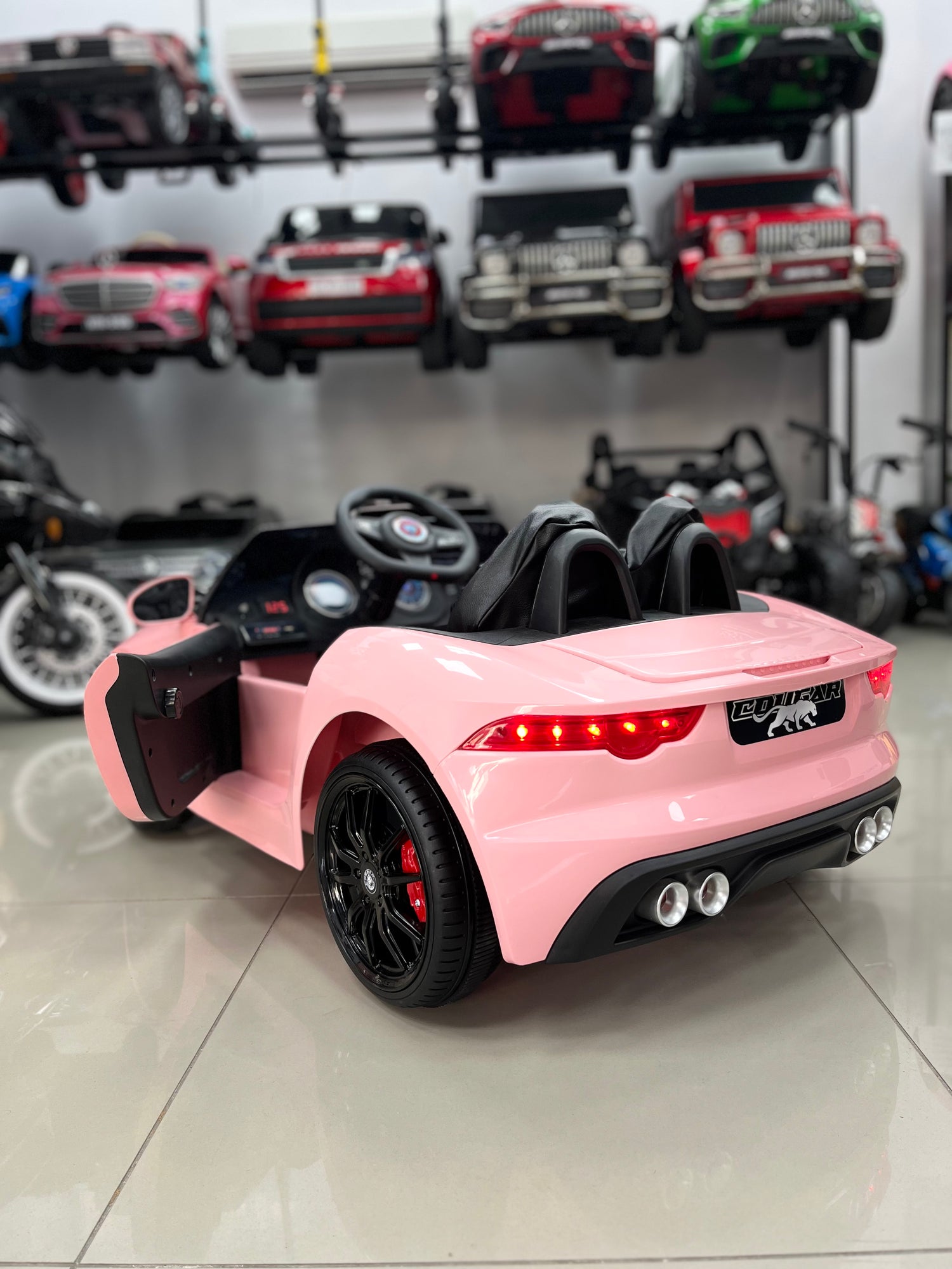 JAGUAR AKÜLÜ ARABA 12W 0-6 YAŞ PEMBE