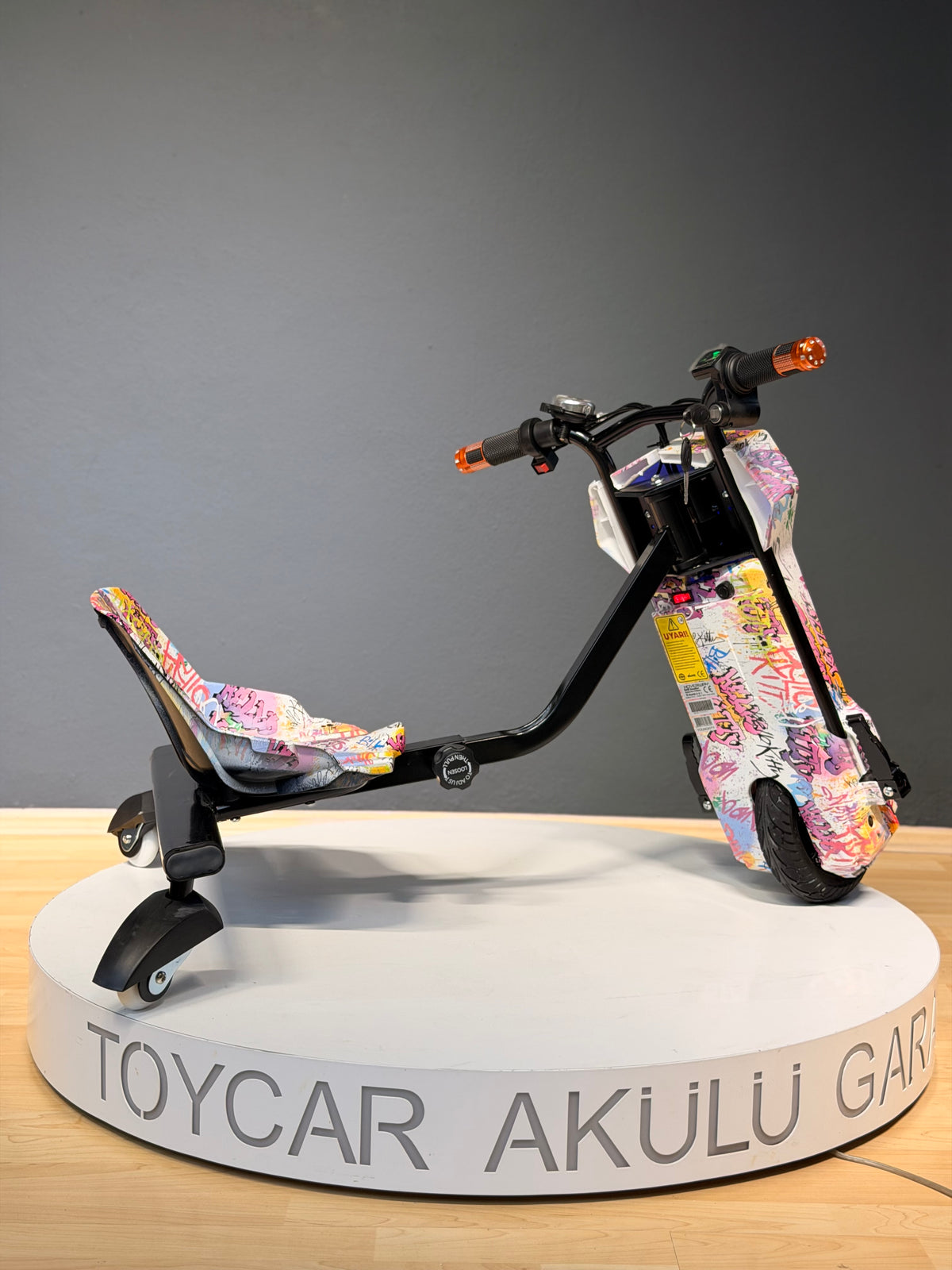 Hoverway 36V 350W Elektrikli Drift Scooter 3 Hızlı 25 Km/H 100 Kg Taşıma Kapasiteli