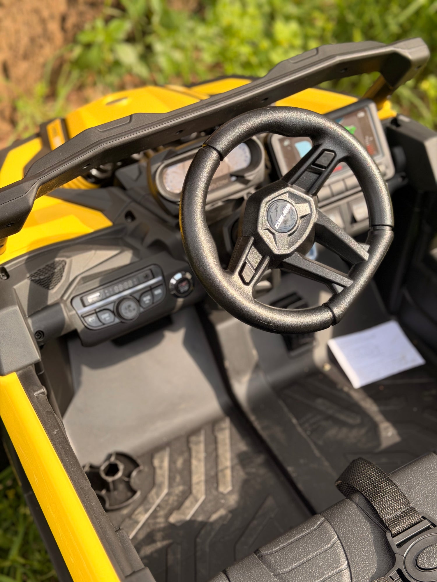 CAN-AM AKÜLÜ UTV 12W 0-6 YAŞ