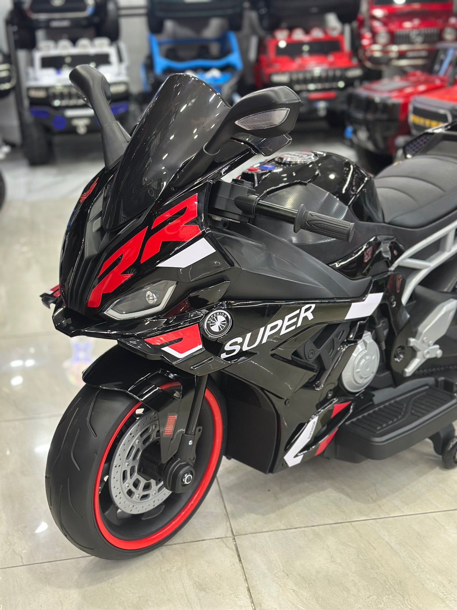 BMW S100RR AKÜLÜ MOTOR 24W 3-9 YAŞ SİYAH
