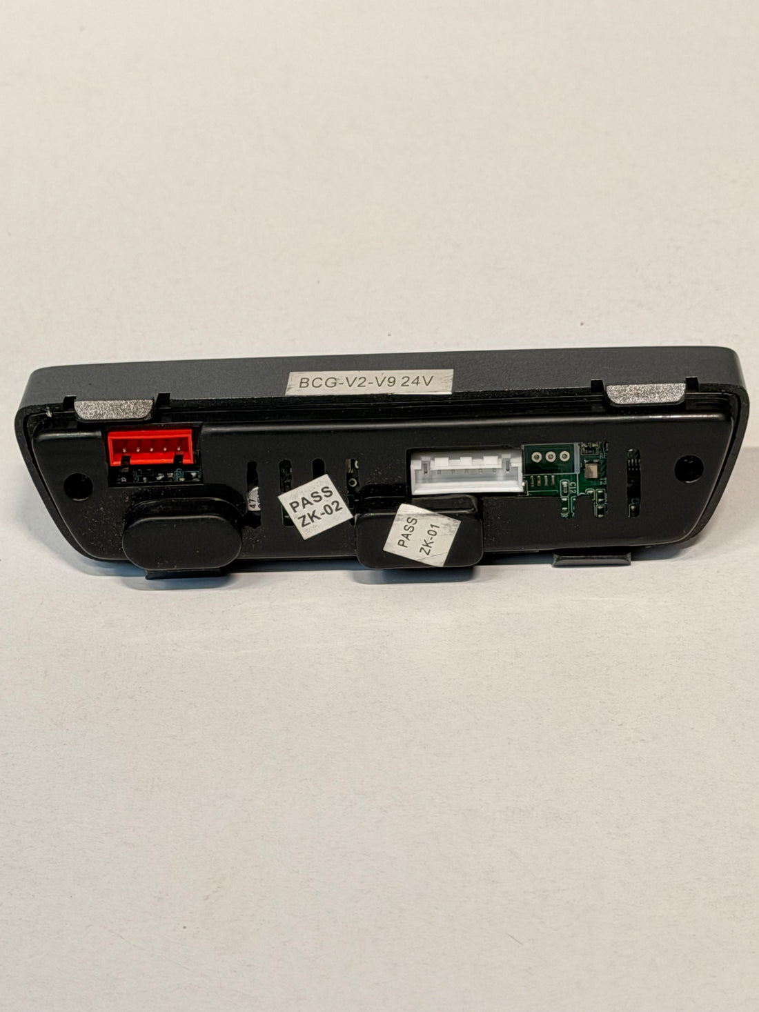 YEDEK PARÇA MERCEDES G63 AKÜLÜ ARABA 24 VOLT MÜZİK PANELİ