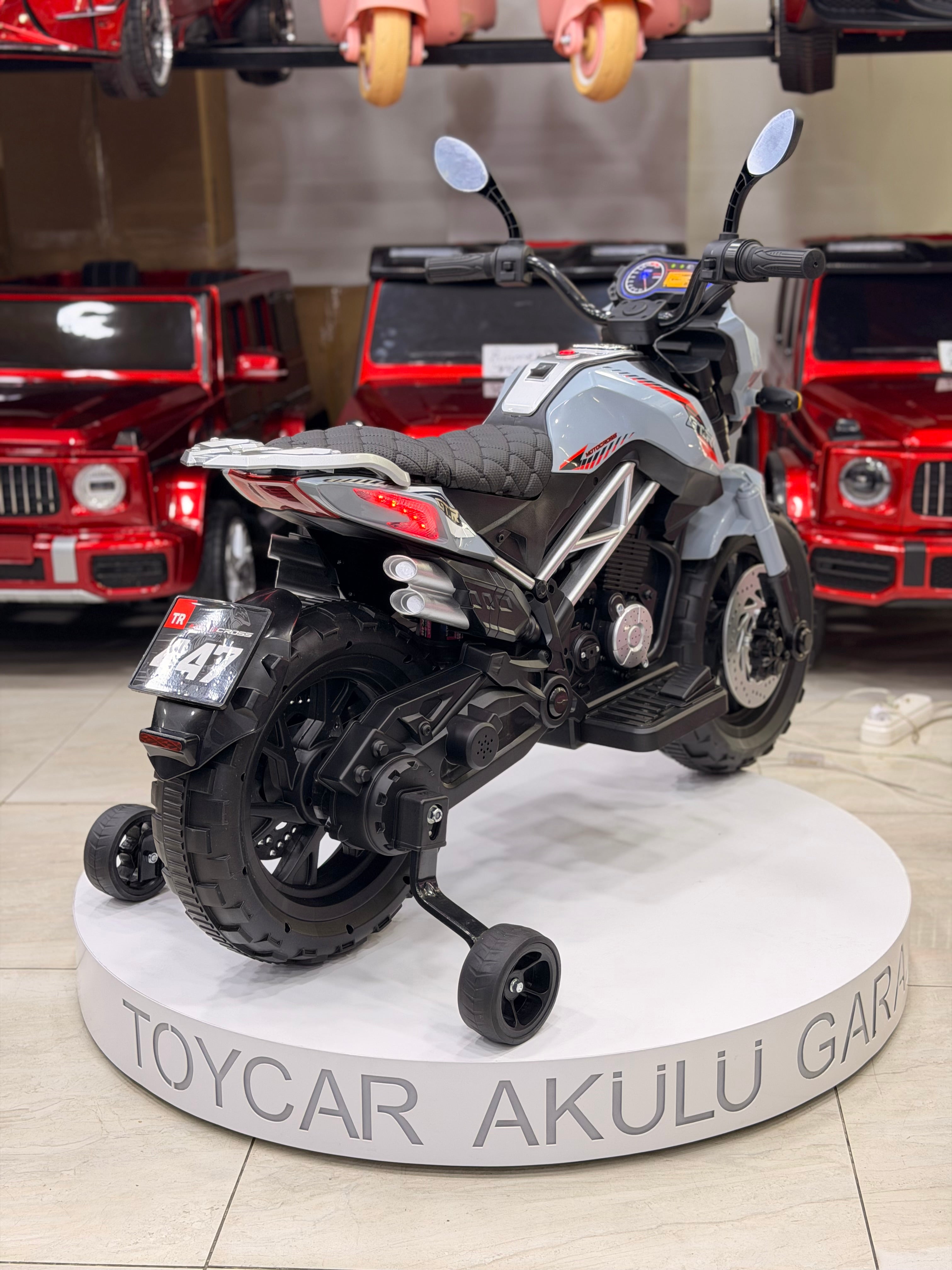 AKÜLÜ MOTOR 12W 3-9 YAŞ  GRİ