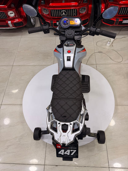 AKÜLÜ MOTOR 12W 3-9 YAŞ  GRİ