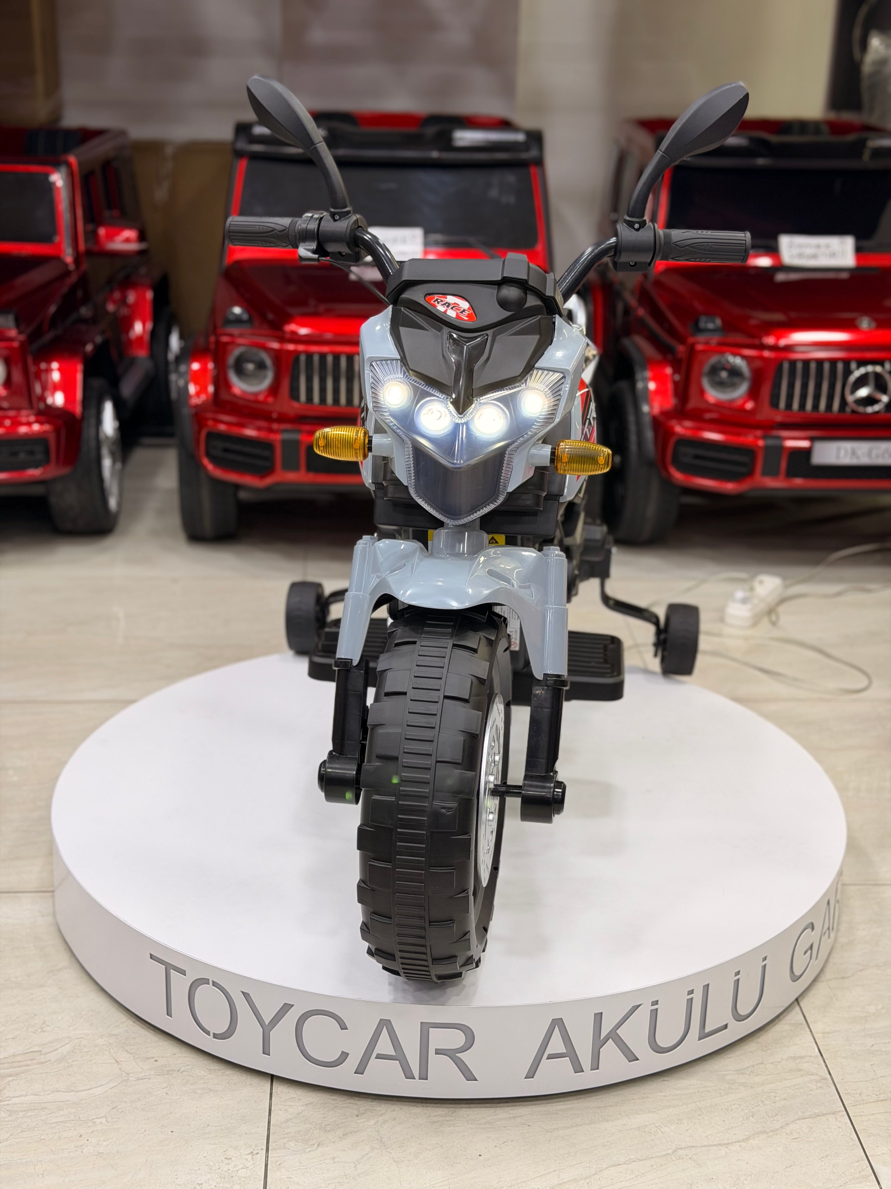 AKÜLÜ MOTOR 12W 3-9 YAŞ  GRİ