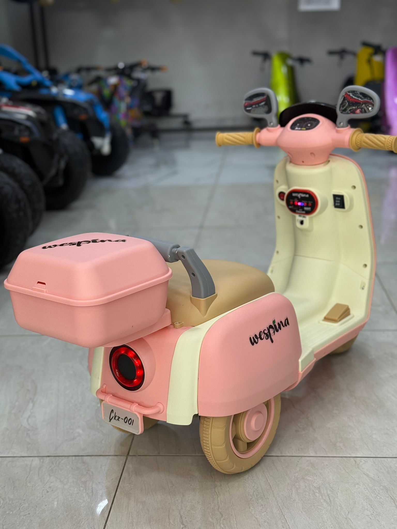 WESPİNA AKÜLÜ MOTOR 6W 0-4 YAŞ PEMBE