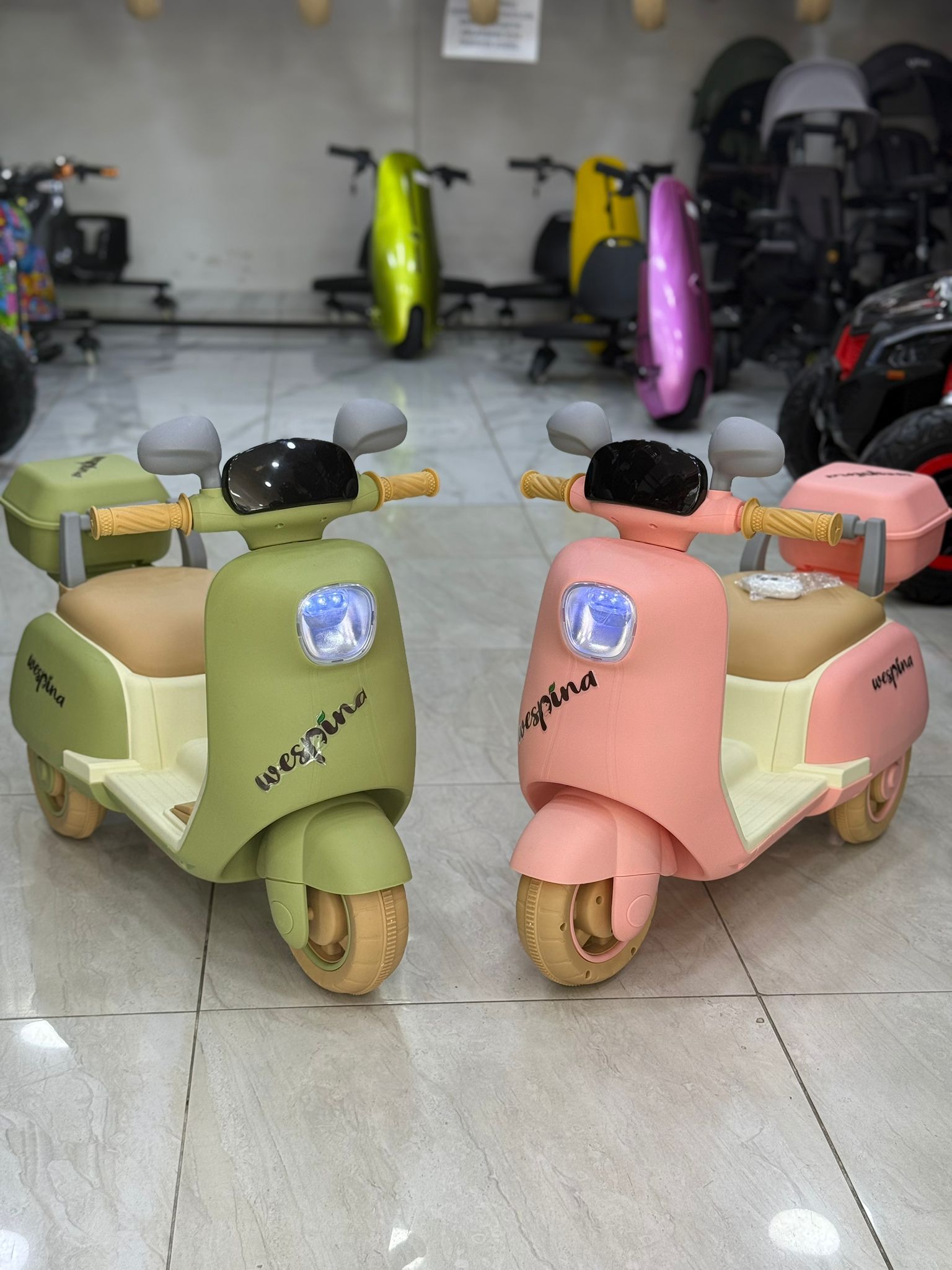 WESPİNA AKÜLÜ MOTOR 6W 0-4 YAŞ YEŞİL
