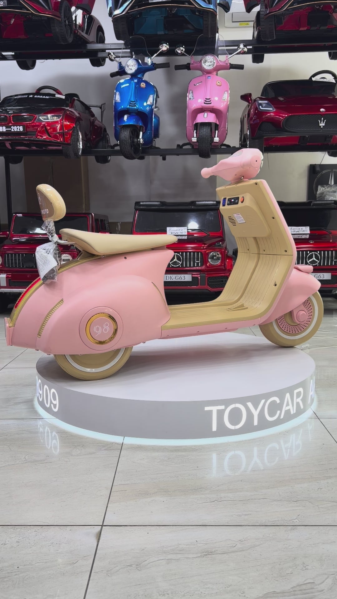 VESPA AKÜLÜ MOTOR 12W 3-9 YAŞ PEMBE